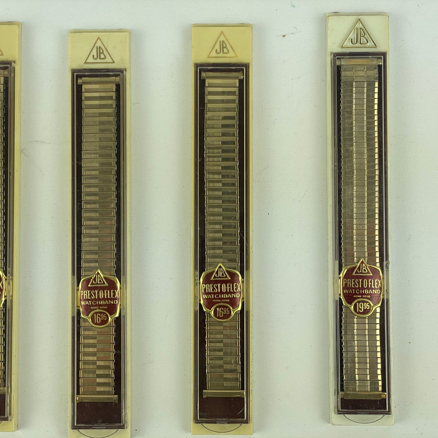 Jan Lot 87- Men’s Vintage Yellow NOS Expansion Bands