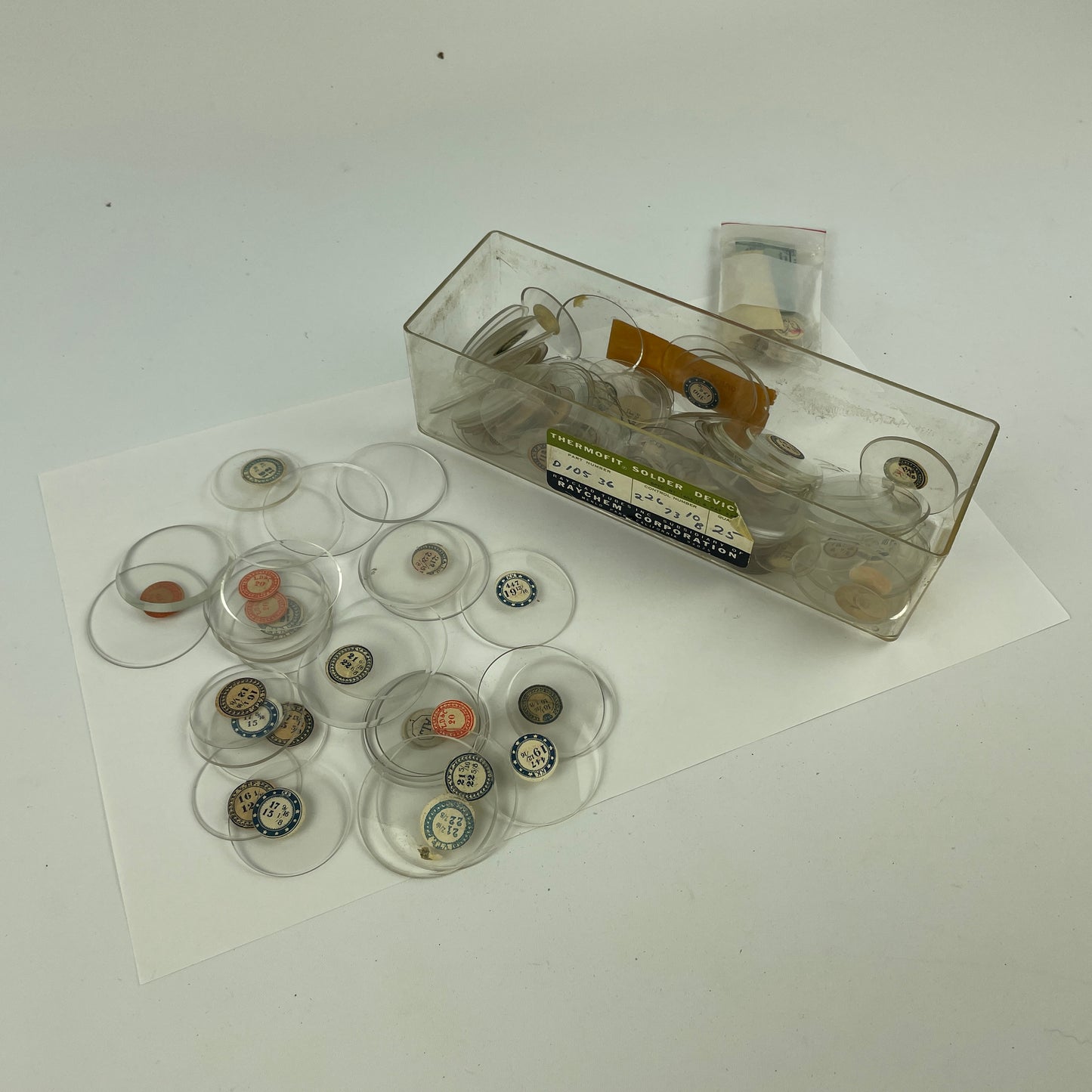 Jan Lot 97- Glass Crystal Assortment for 12 to 18 Size Pocket Watch Cases