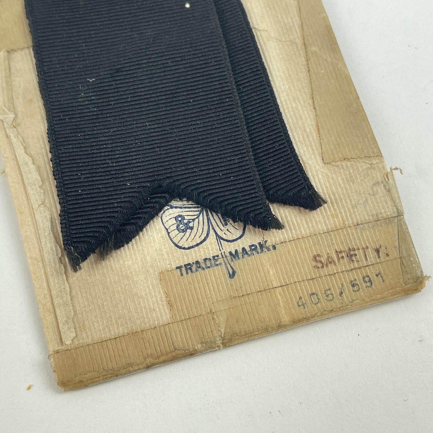 Jan Lot 109- NOS Men’s Black Grosgrain Ribbon Lapel Watch Fob