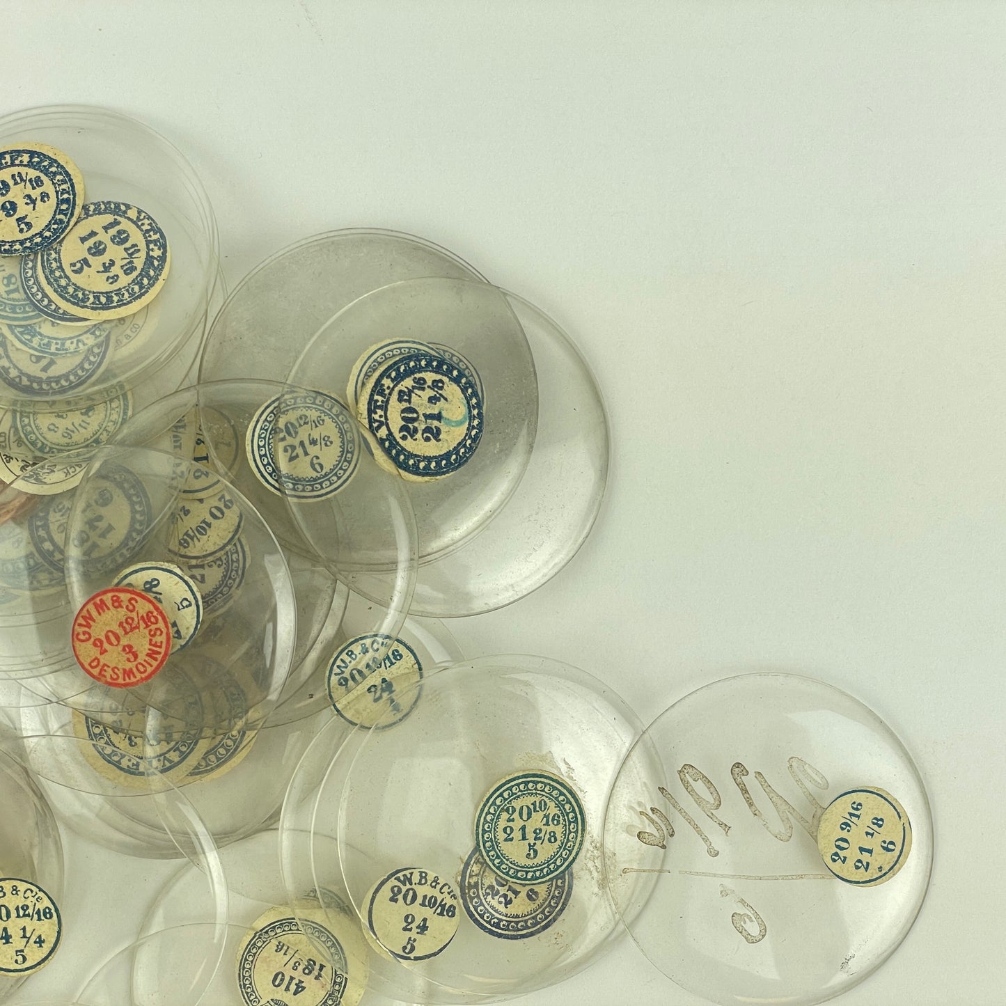 Jan Lot 116- 100 NOS Glass Open Face & Hunting Labeled Crystals