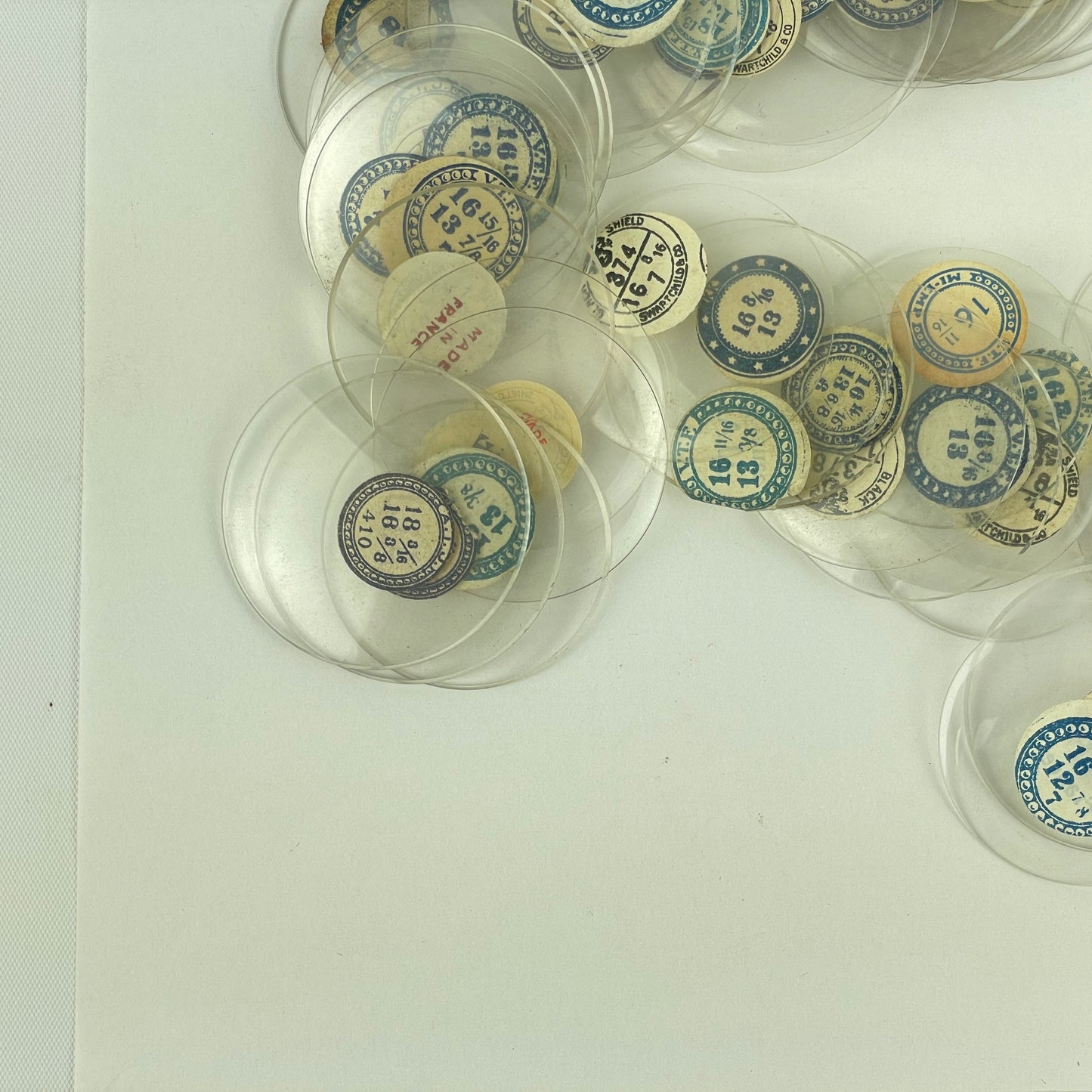 Jan Lot 116- 100 NOS Glass Open Face & Hunting Labeled Crystals