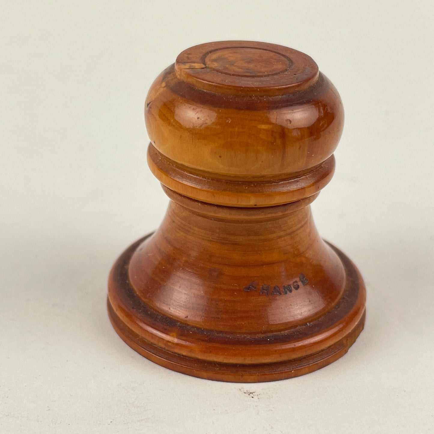 Jan Lot 120- Pair of Watchmaker’s Wood Stand Oil Cups w/ Agate Oil Cup