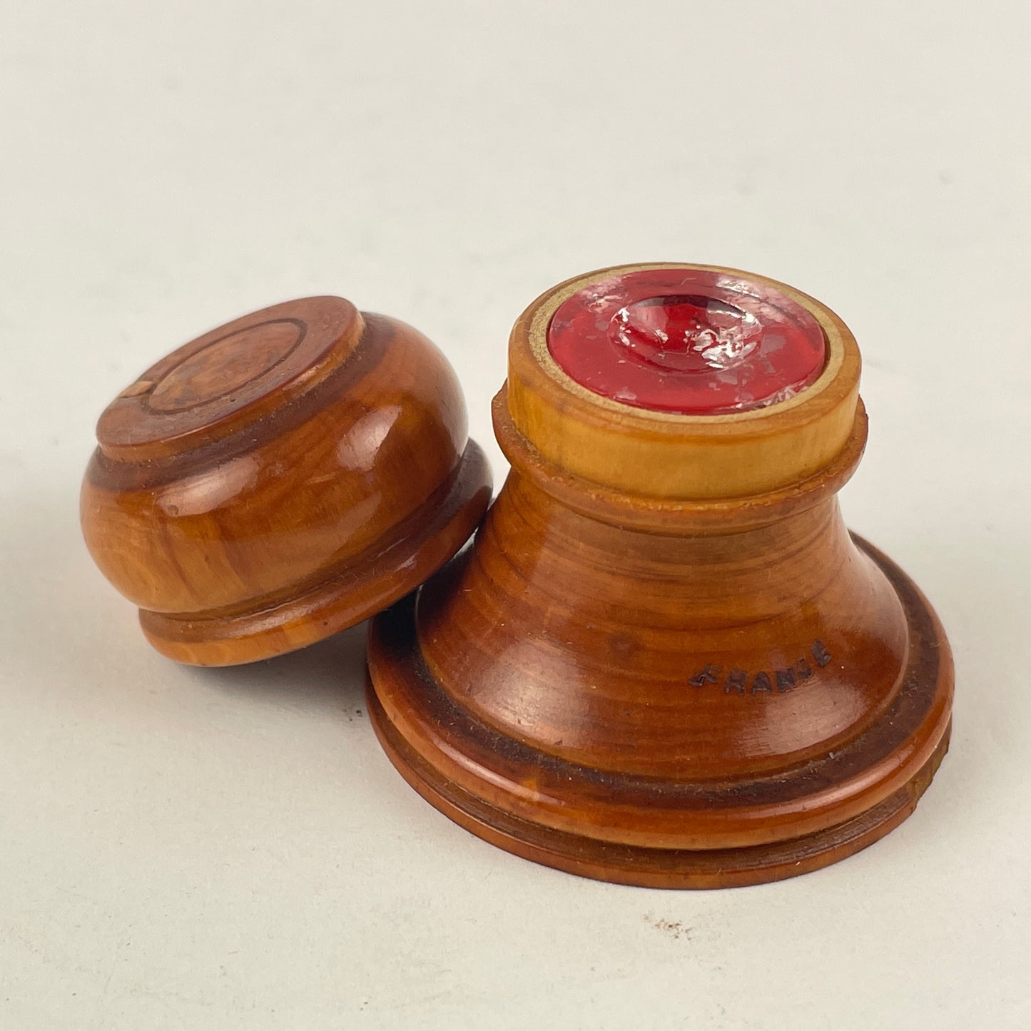 Jan Lot 120- Pair of Watchmaker’s Wood Stand Oil Cups w/ Agate Oil Cup