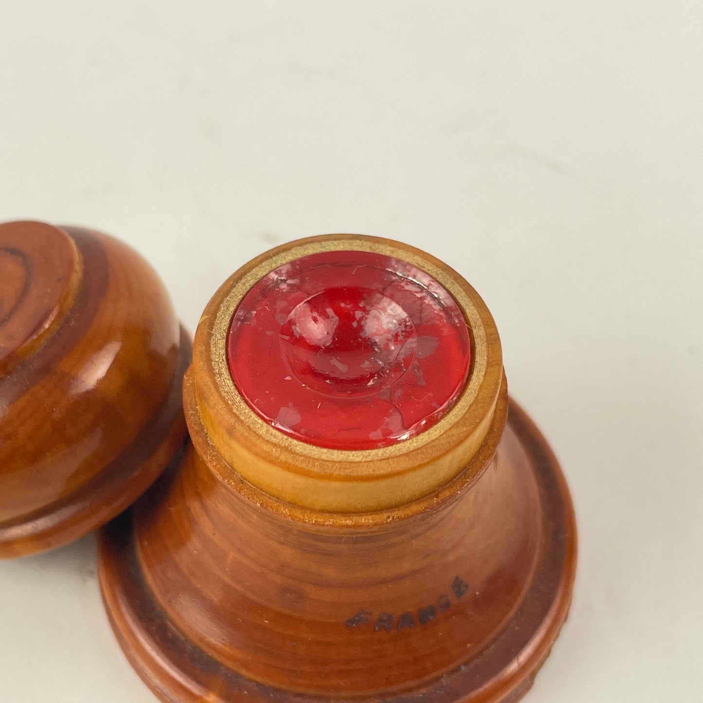 Jan Lot 120- Pair of Watchmaker’s Wood Stand Oil Cups w/ Agate Oil Cup