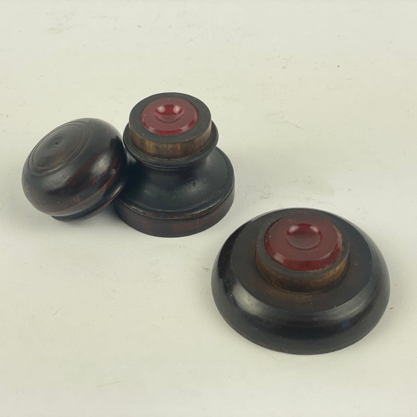 Jan Lot 120- Pair of Watchmaker’s Wood Stand Oil Cups w/ Agate Oil Cup