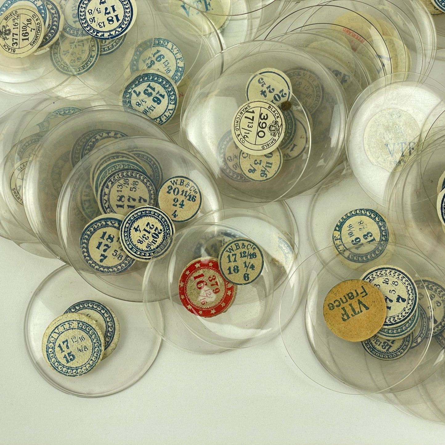 Jan Lot 123- 100 Glass 12, 16 & 18 Size NOS Labeled Pocket Watch Crystals.