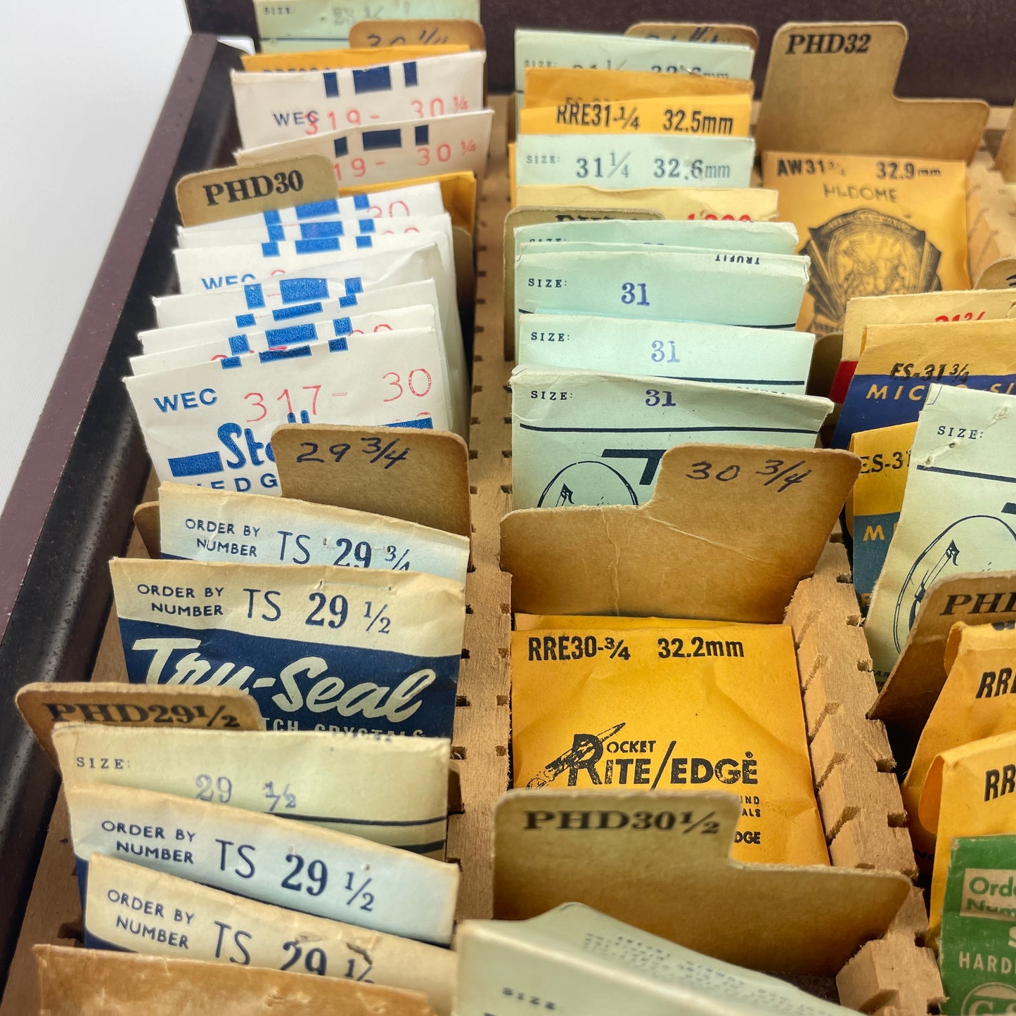 Jan Lot 130- NOS Hi-Dome Crystal Tray