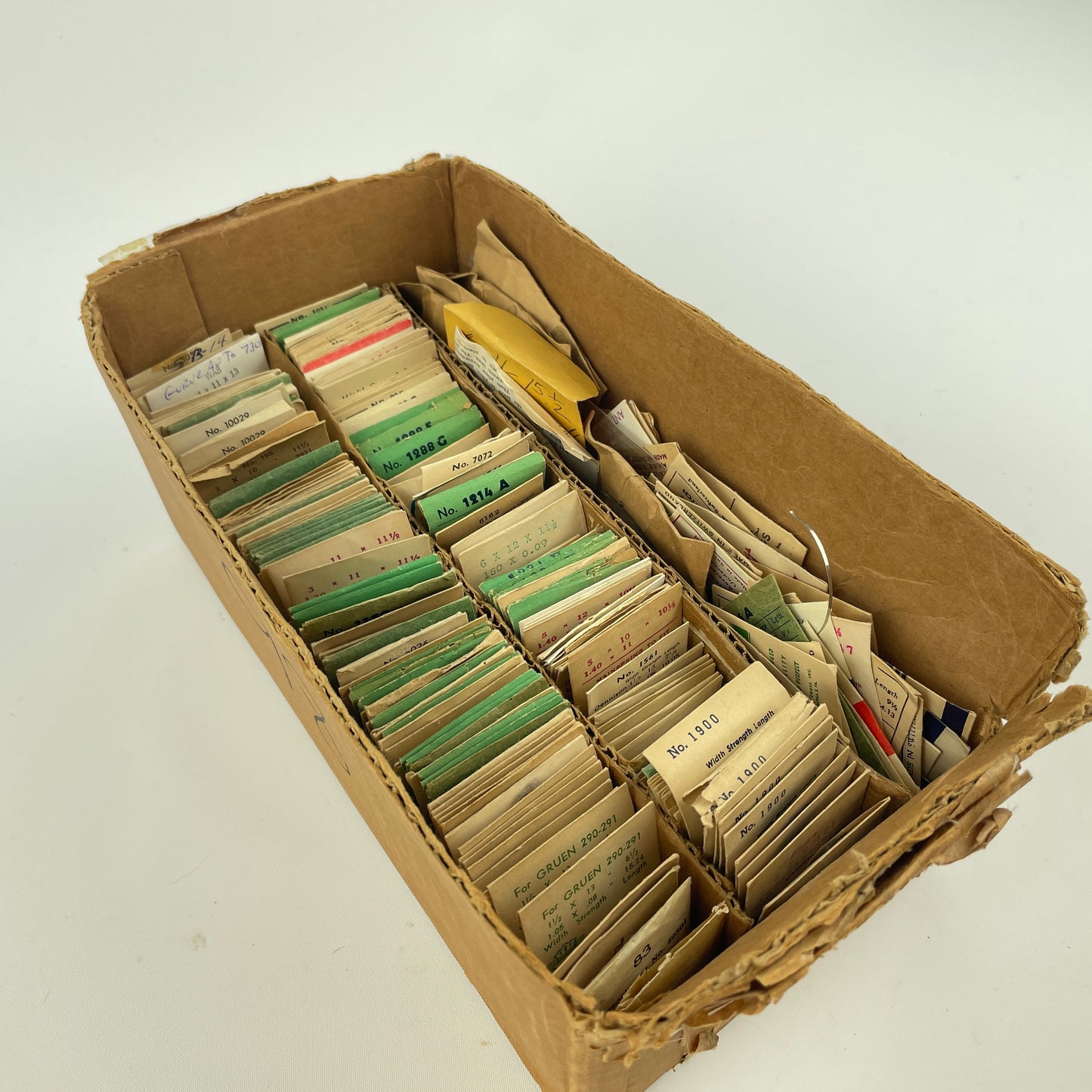 Jan Lot 138- Assortment of Blued Wristwatch Mainsprings
