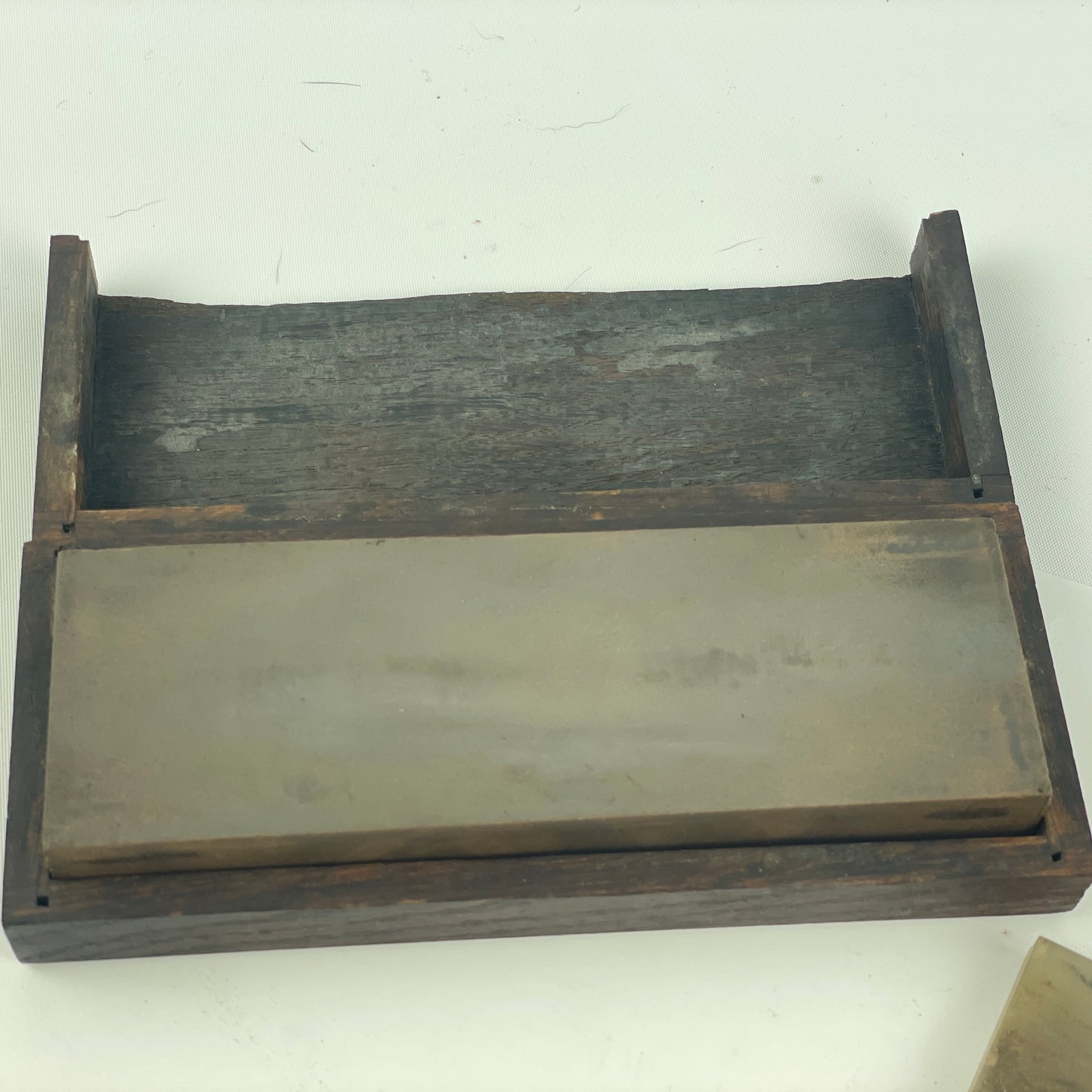 Jan Lot 146- Watchmaker’s Assortment of Hard Arkansas Stones & Other Stones