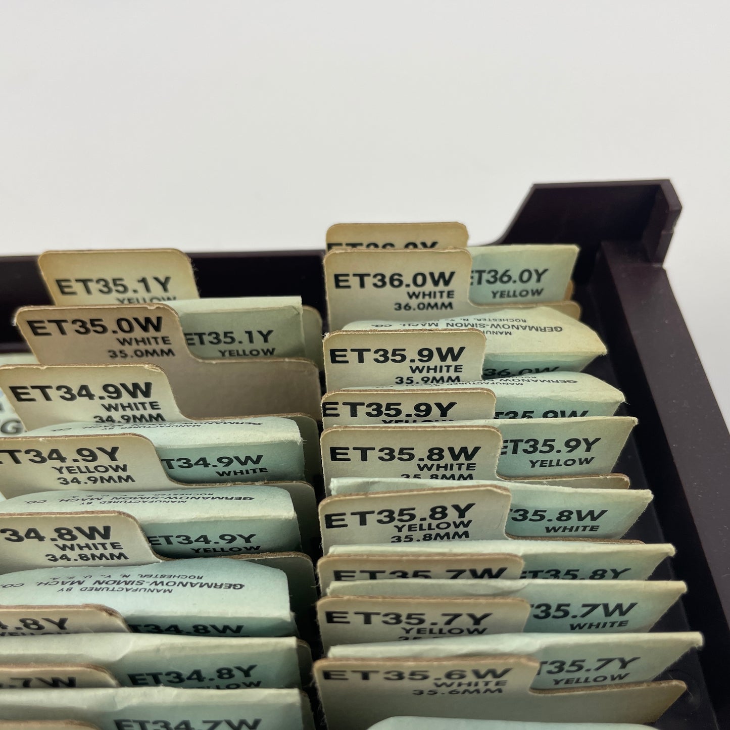 Lot 23- NOS G-S ET (Ever-Tite) Crystal Tray