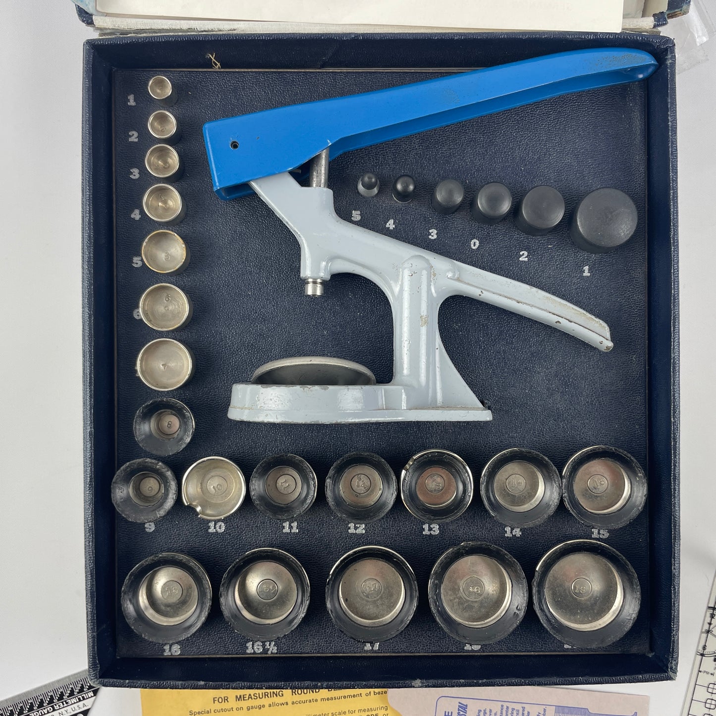 Lot 43- G-S Crystal Inserting Set