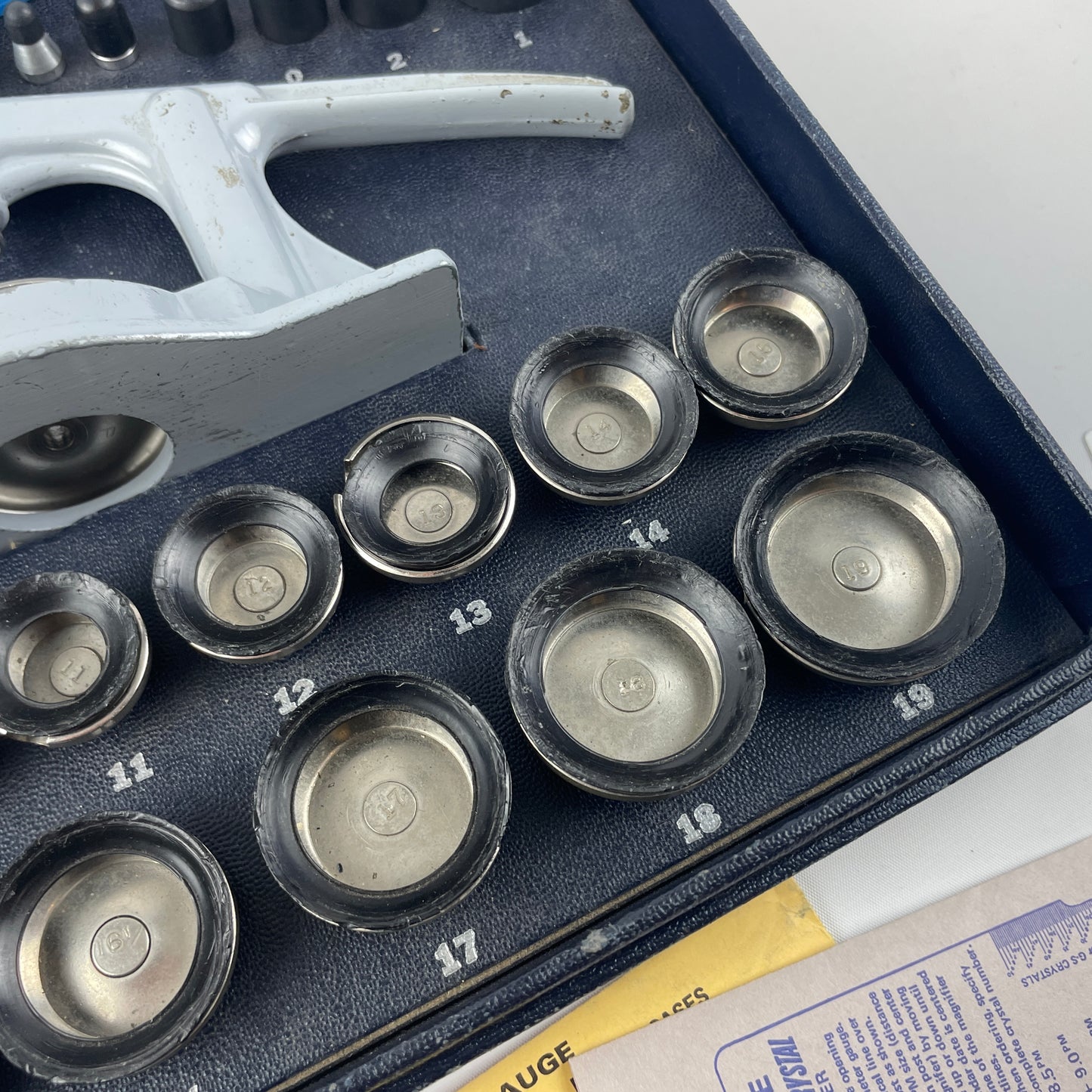 Lot 43- G-S Crystal Inserting Set