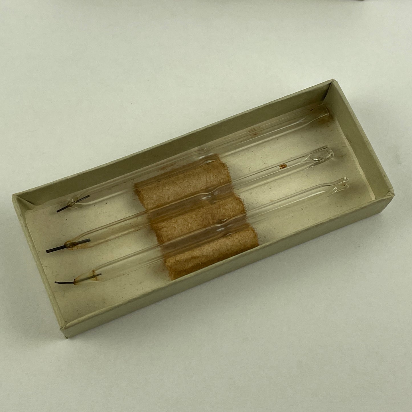 Lot 24- Watchmaker’s Selection of NOS Glass Fountain Oilers