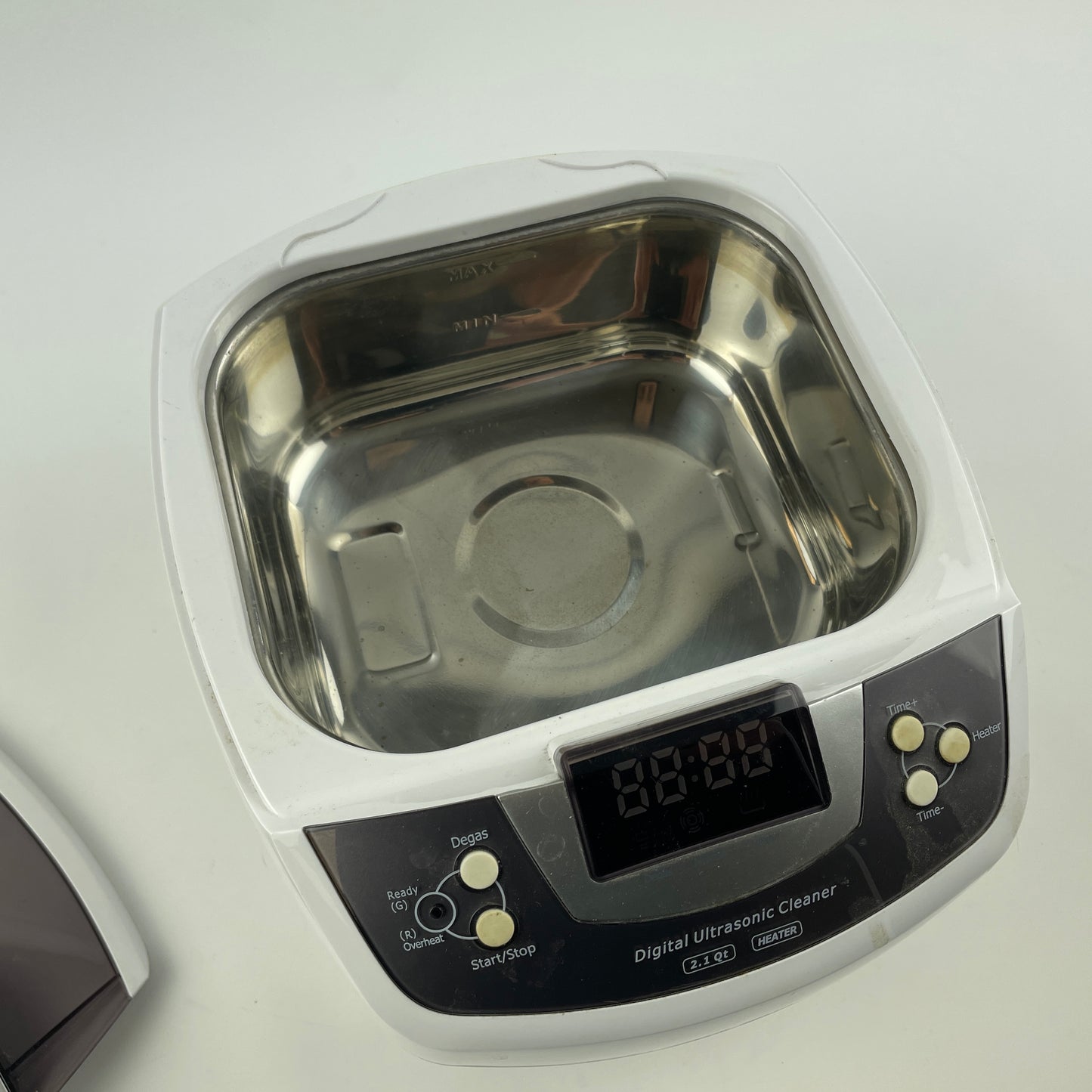 Lot 31- Isonic Ultrasonic Cleaner Model: P4810