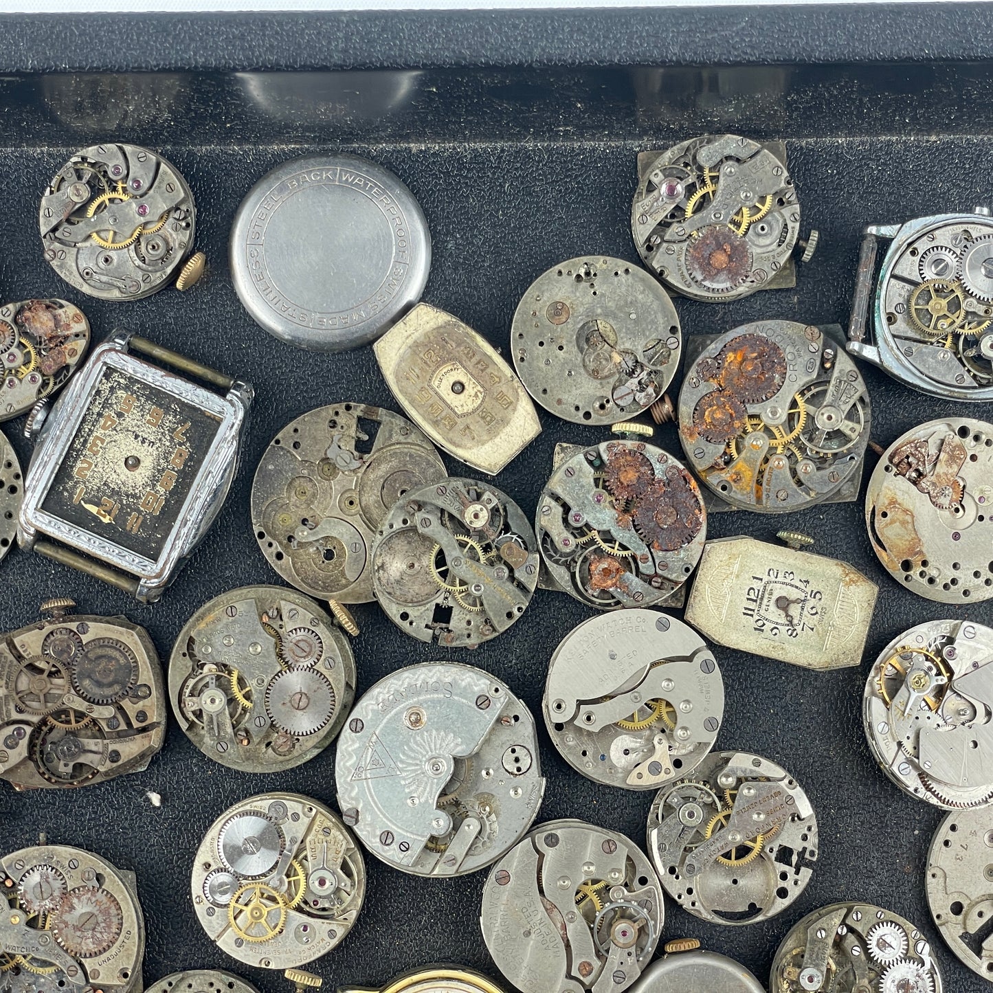 Lot 113- Vintage Movement Tray Lot