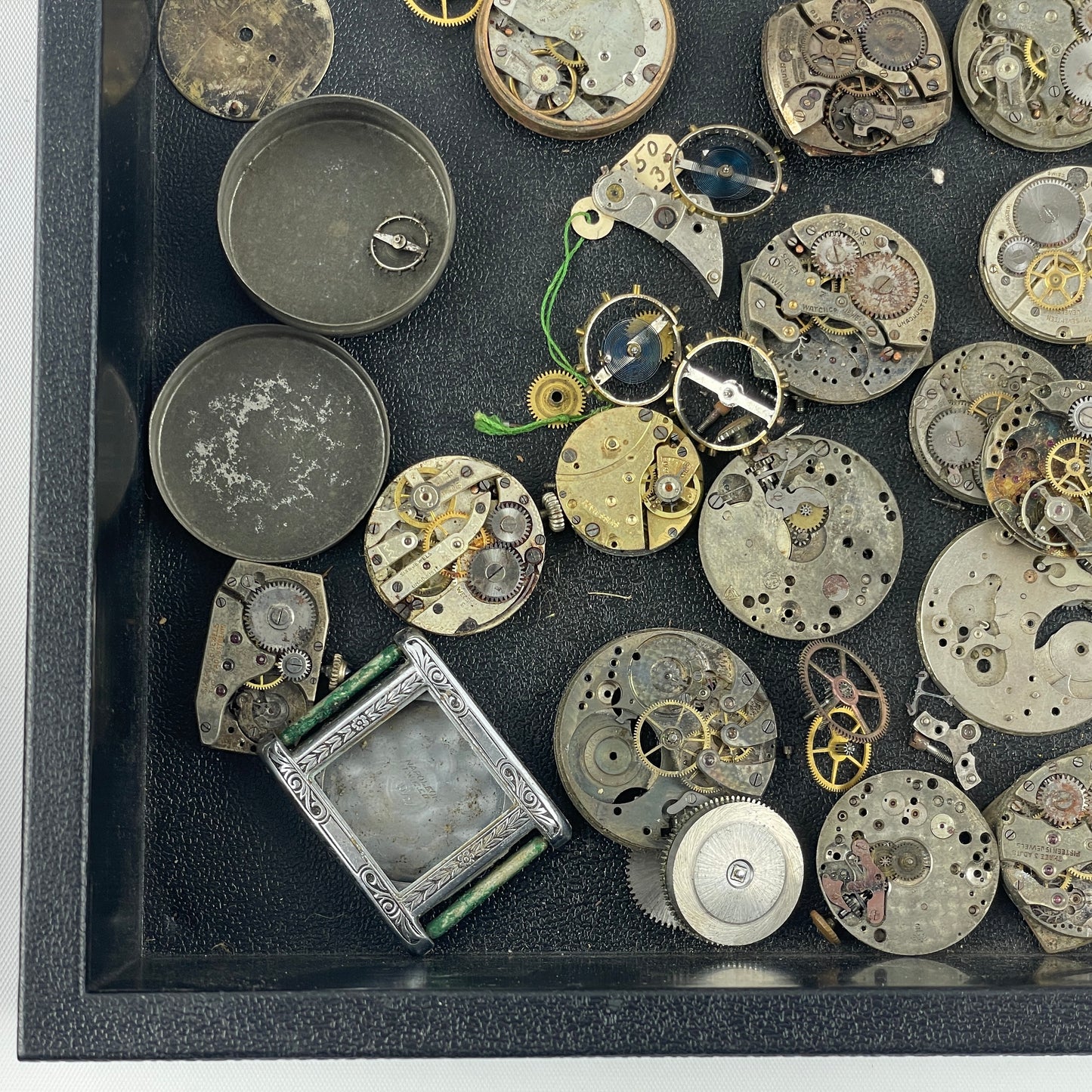 Lot 113- Vintage Movement Tray Lot