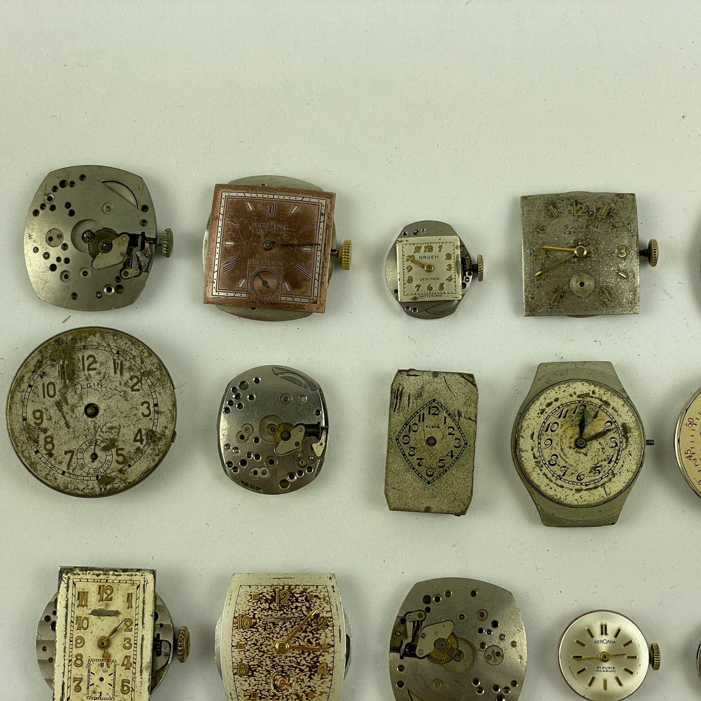Feb Lot 35- American & Swiss Vintage Mechanical Wristwatch Movements