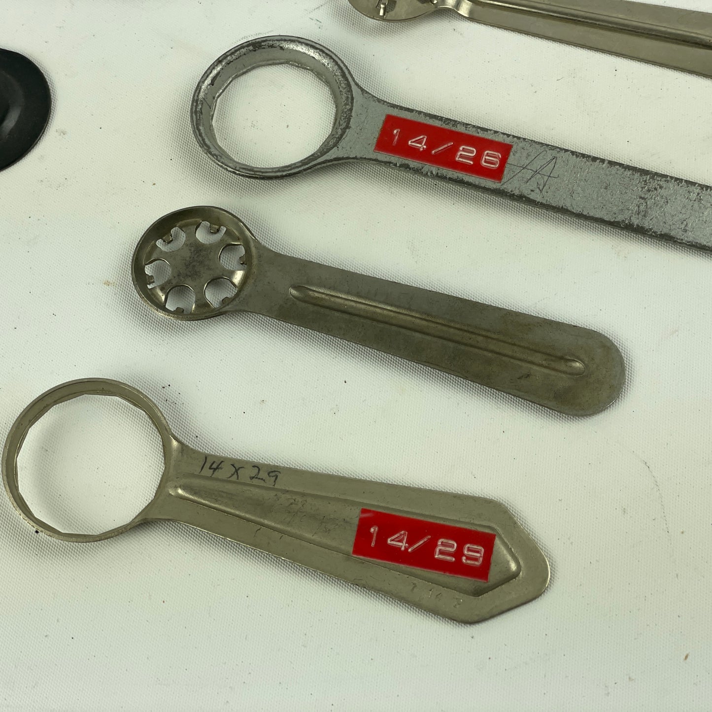Feb Lot 55- Watchmaker’s Selection of Waterproof Round Wristwatch Case Wrenches