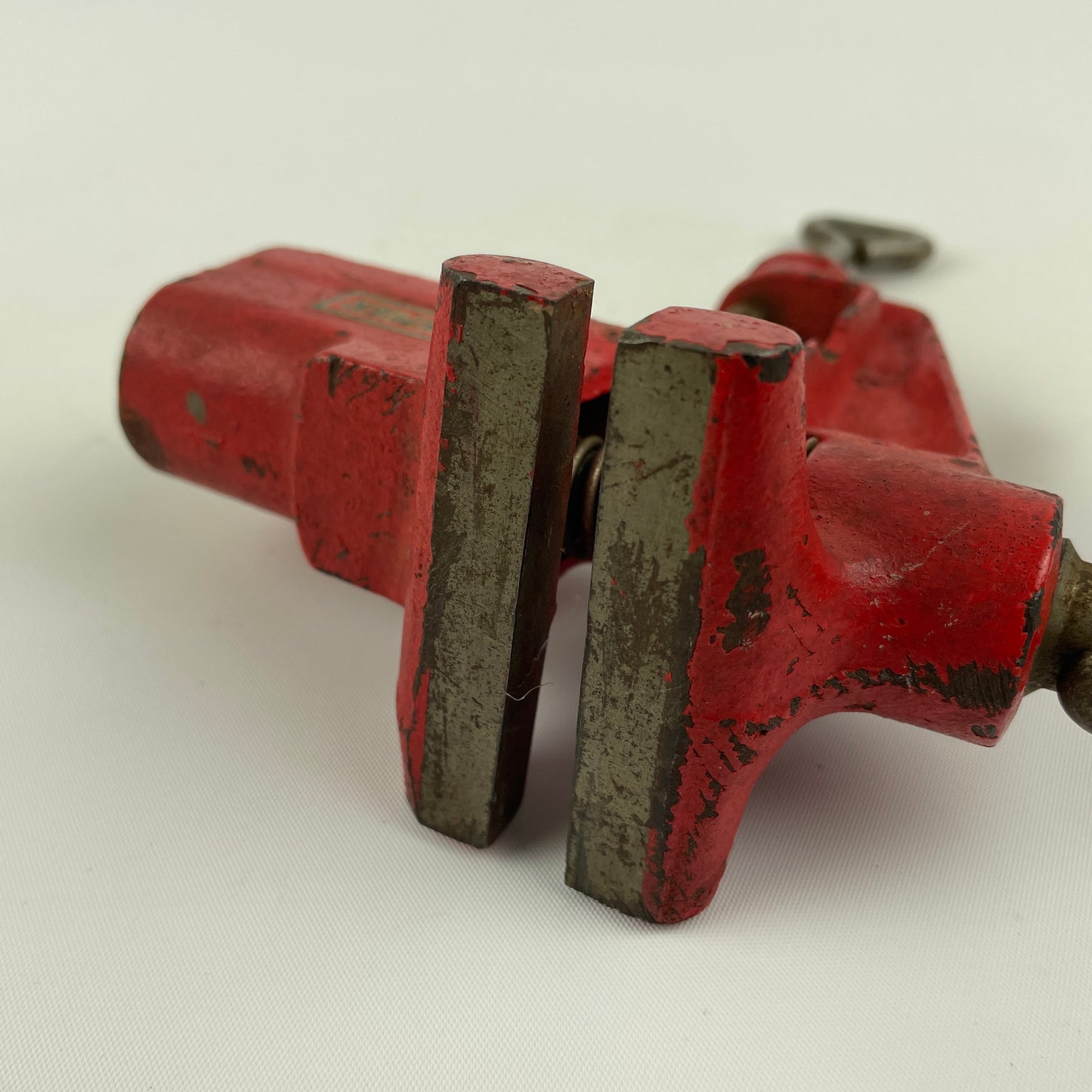 Feb Lot 75- Clockmaker’s & Hobbyist Bench Vise