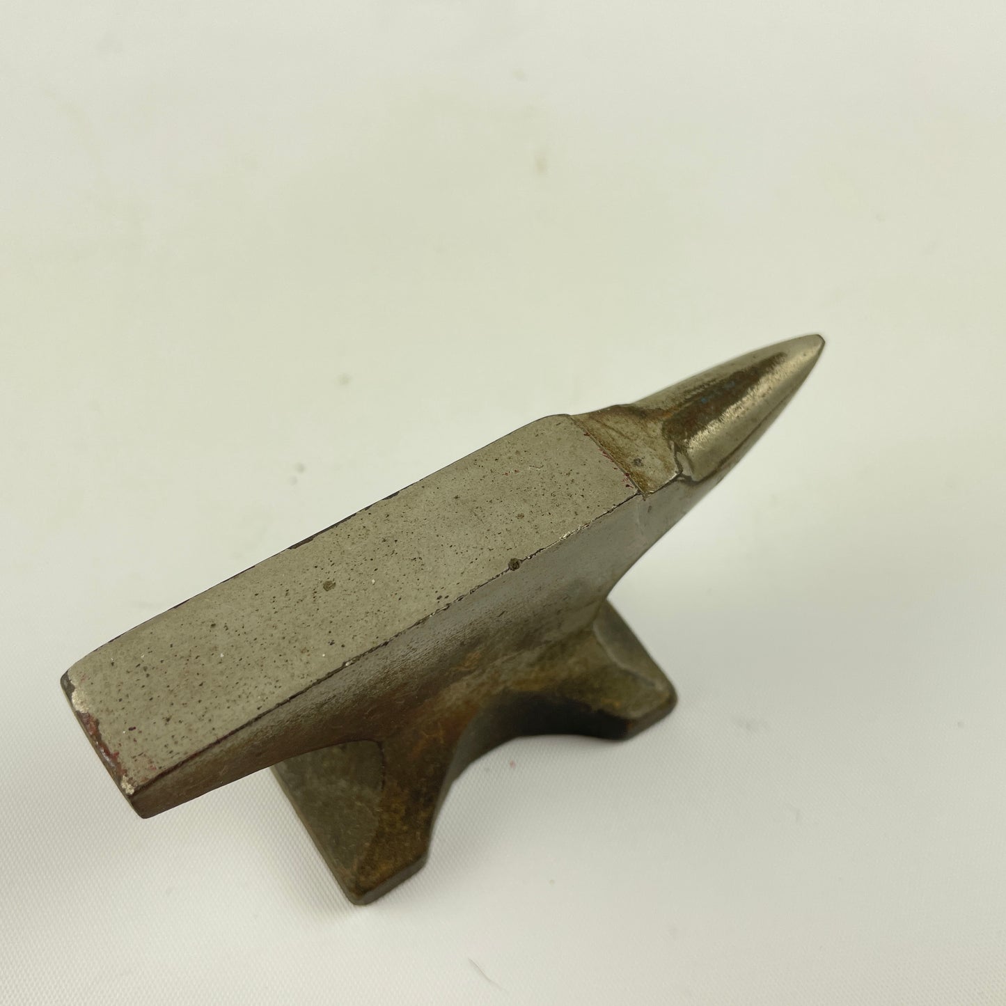 Feb Lot 134- Vintage Benchtop Anvil