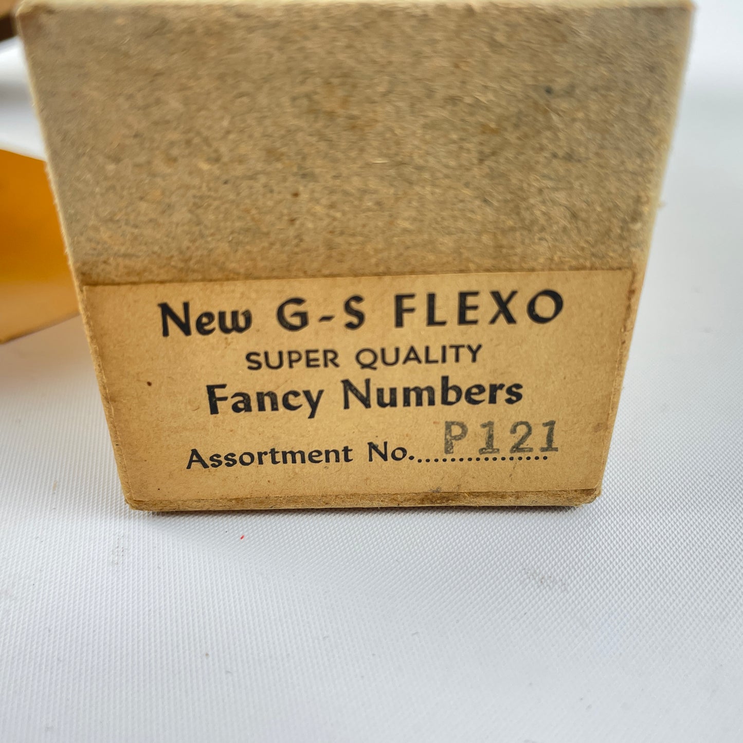 Feb Lot 27- NOS G-S Fancy Watch Crystal Assortment No. P121