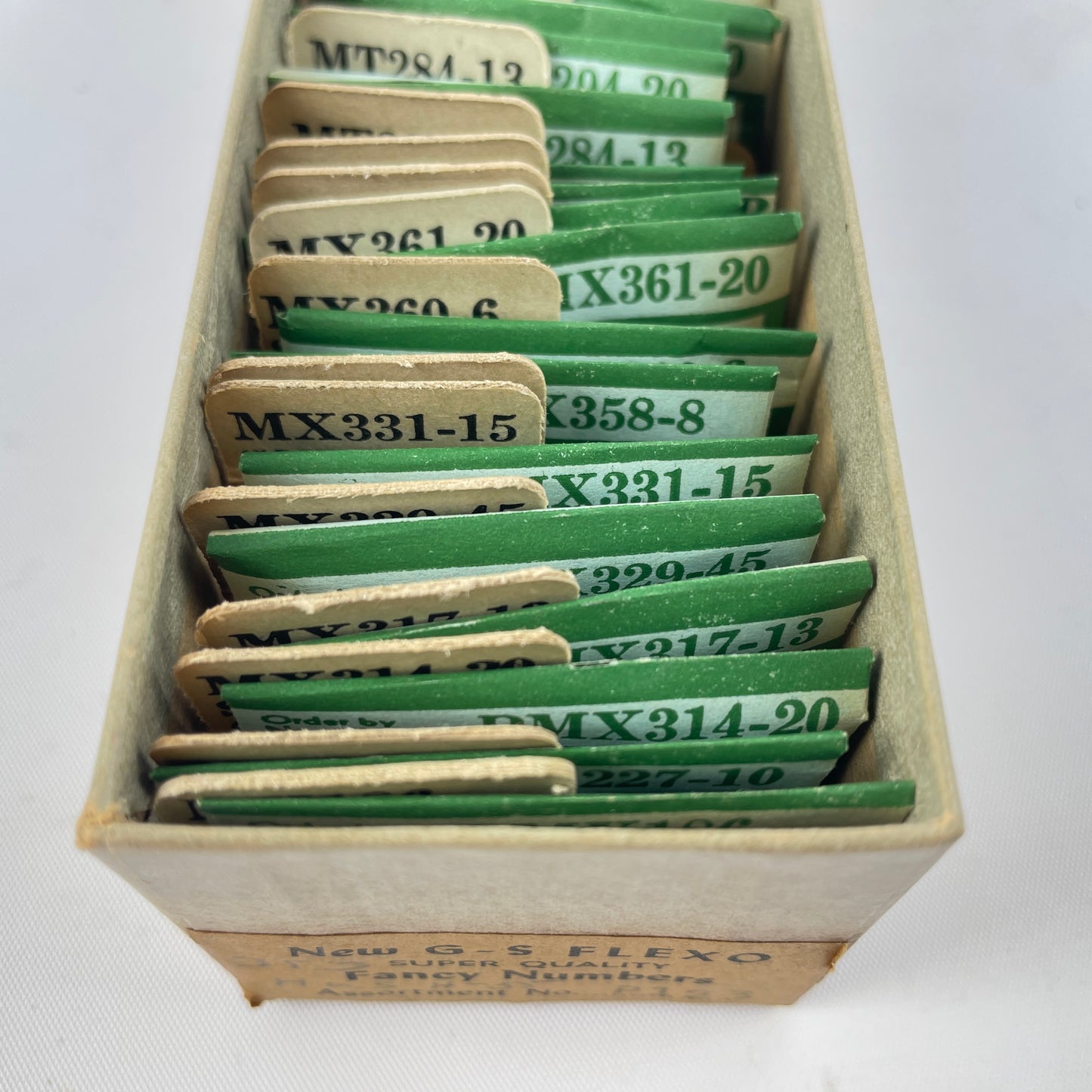 Feb Lot 110- NOS G-S Fancy Watch Crystal Assortment No. P123