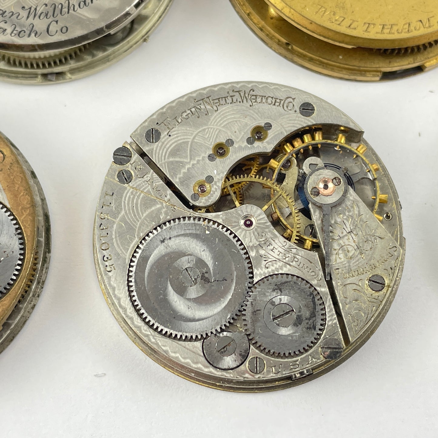 Lot 94- Elgin | Waltham 16S & 18S Pocket Watch Movement Assortment