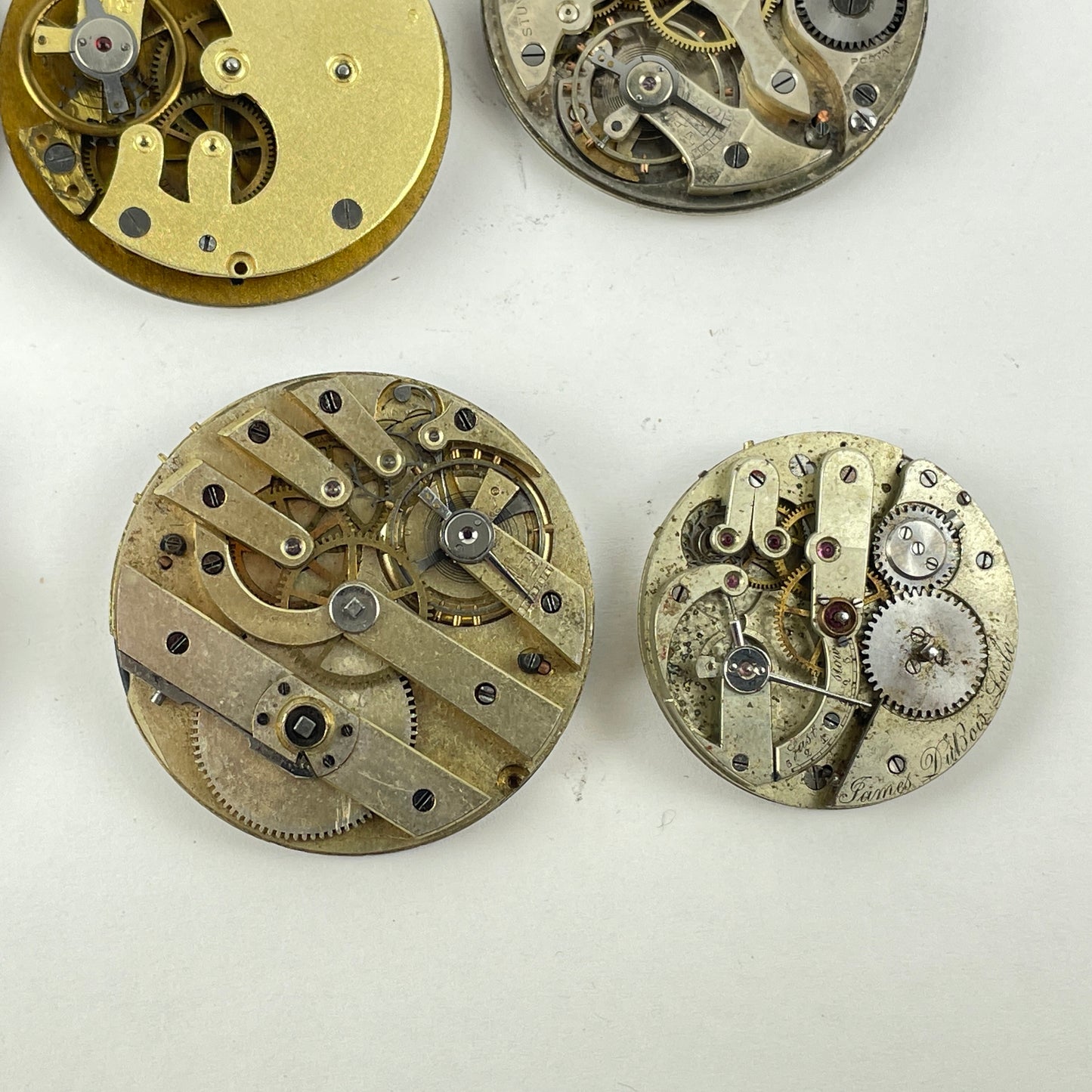Lot 72- Swiss Pocket Watch Movement Assortment