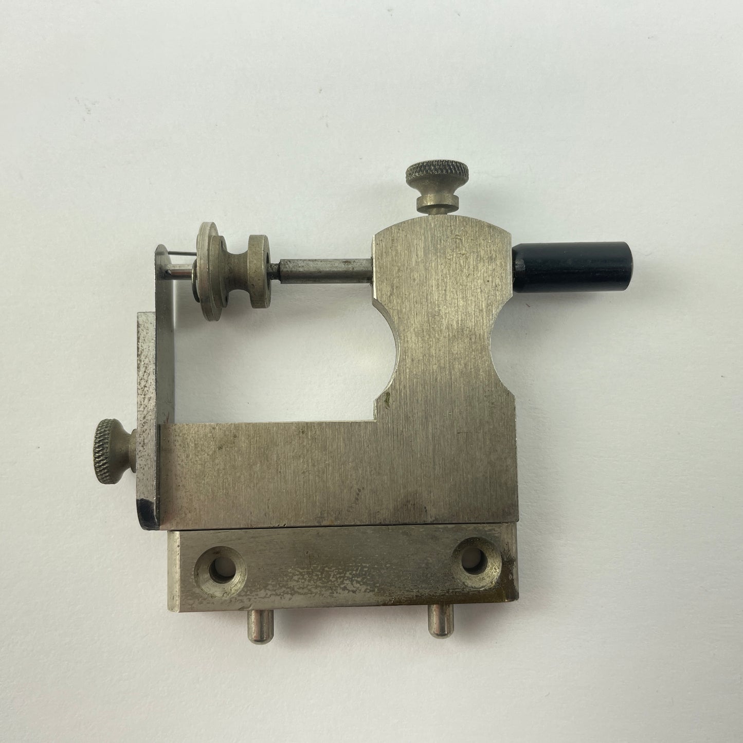 Lot 10- Levin Pivot Polisher