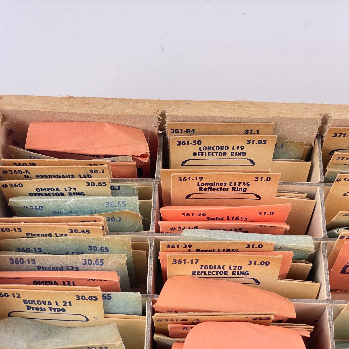 Lot 101- Watchmakers Assortment of Crystals