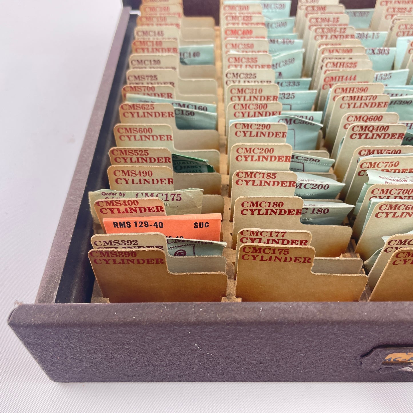 Lot 122- CMS, CMC, CMH, CMQ, CX Crystal Tray