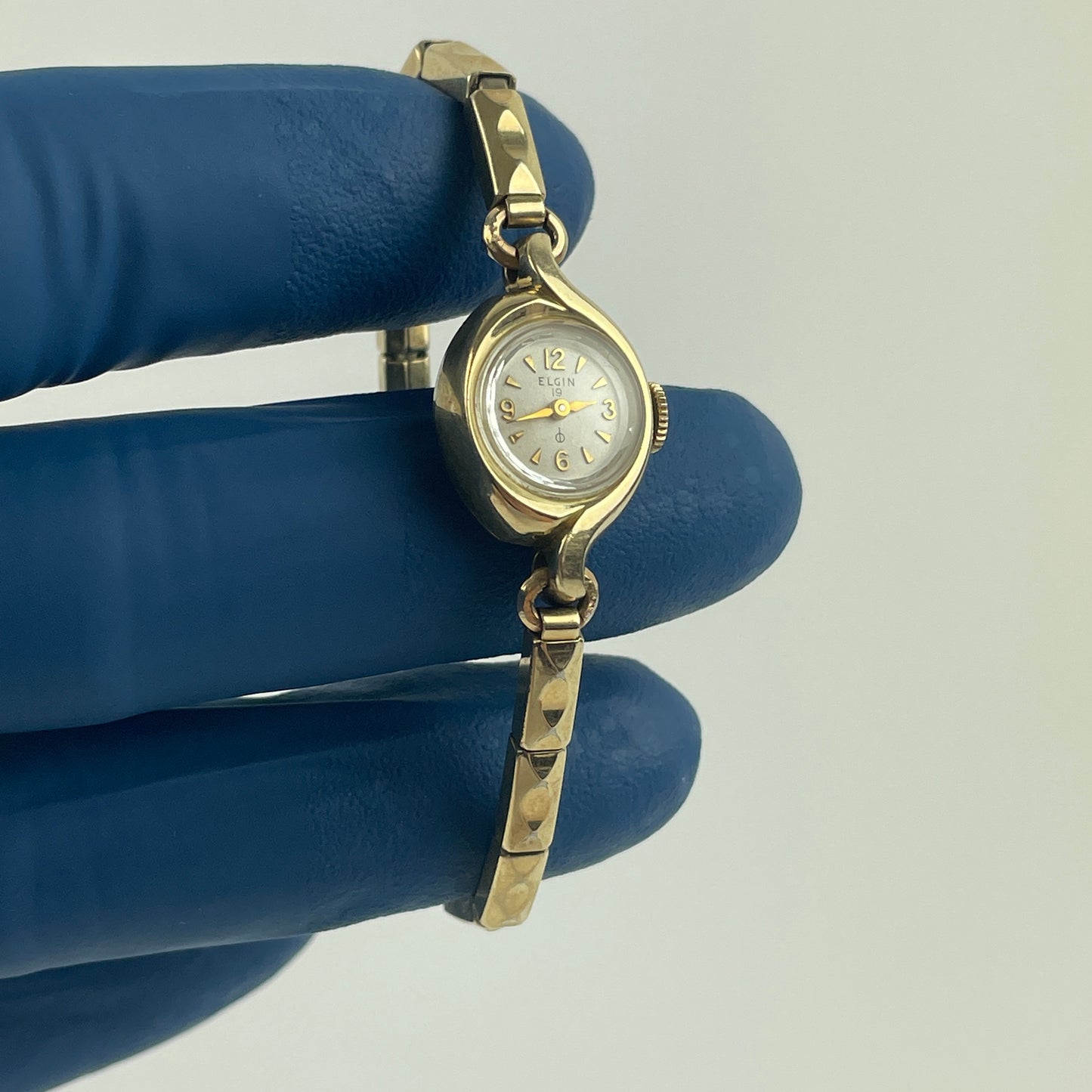 Mar Lot 113- Vintage Elgin Ladies Wristwatch