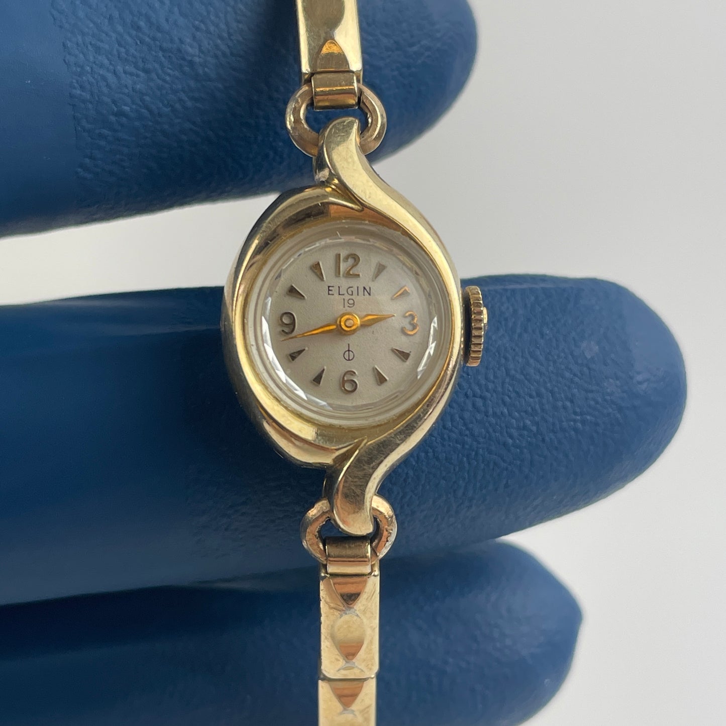 Mar Lot 113- Vintage Elgin Ladies Wristwatch