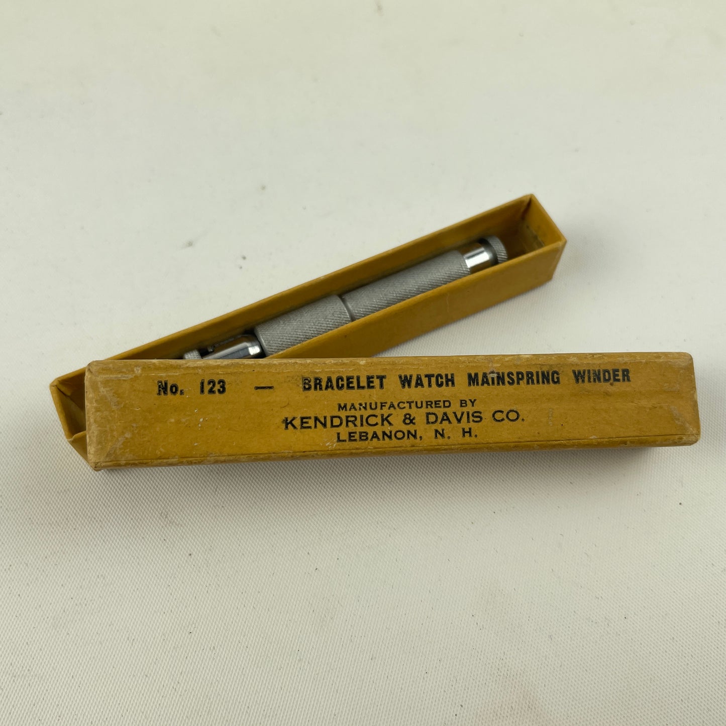 Mar Lot 43- Kendrick & Davis No. 123 Mainspring Winder