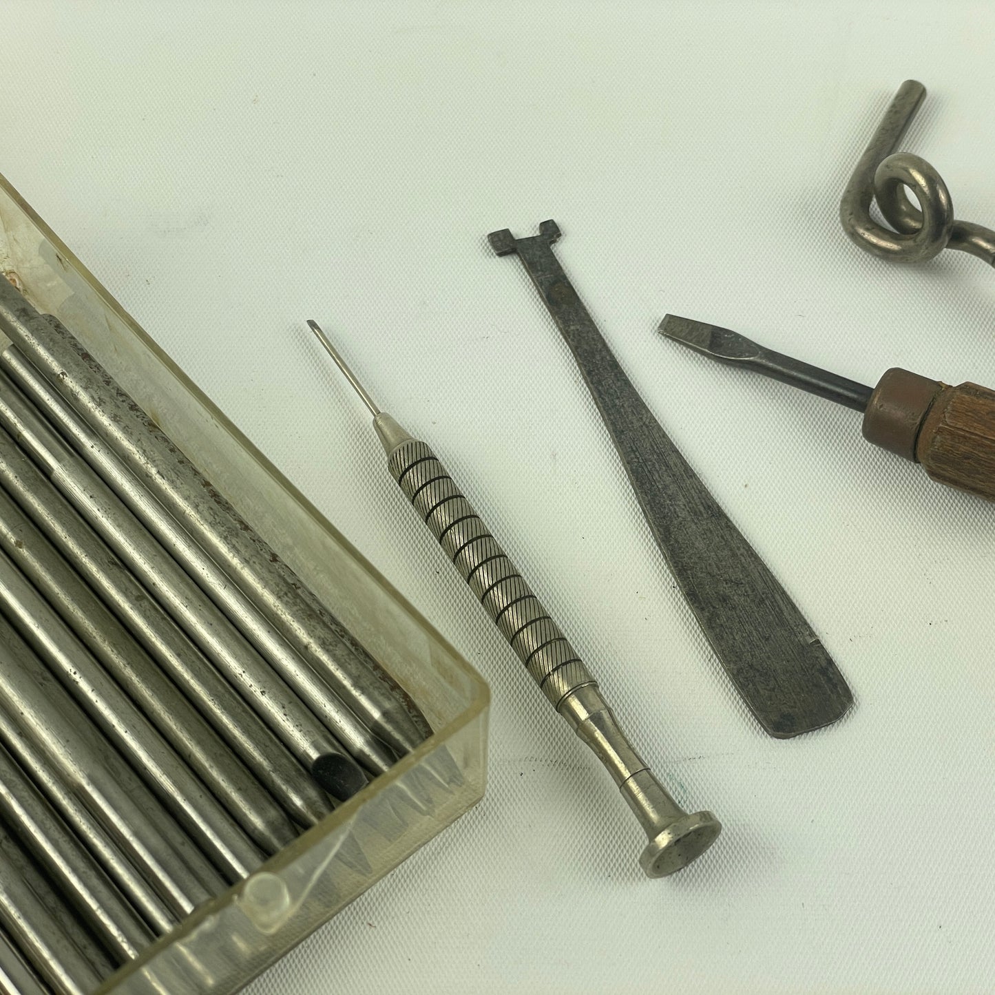 Mar Lot 98- Watchmaker’s Benchtop Tools