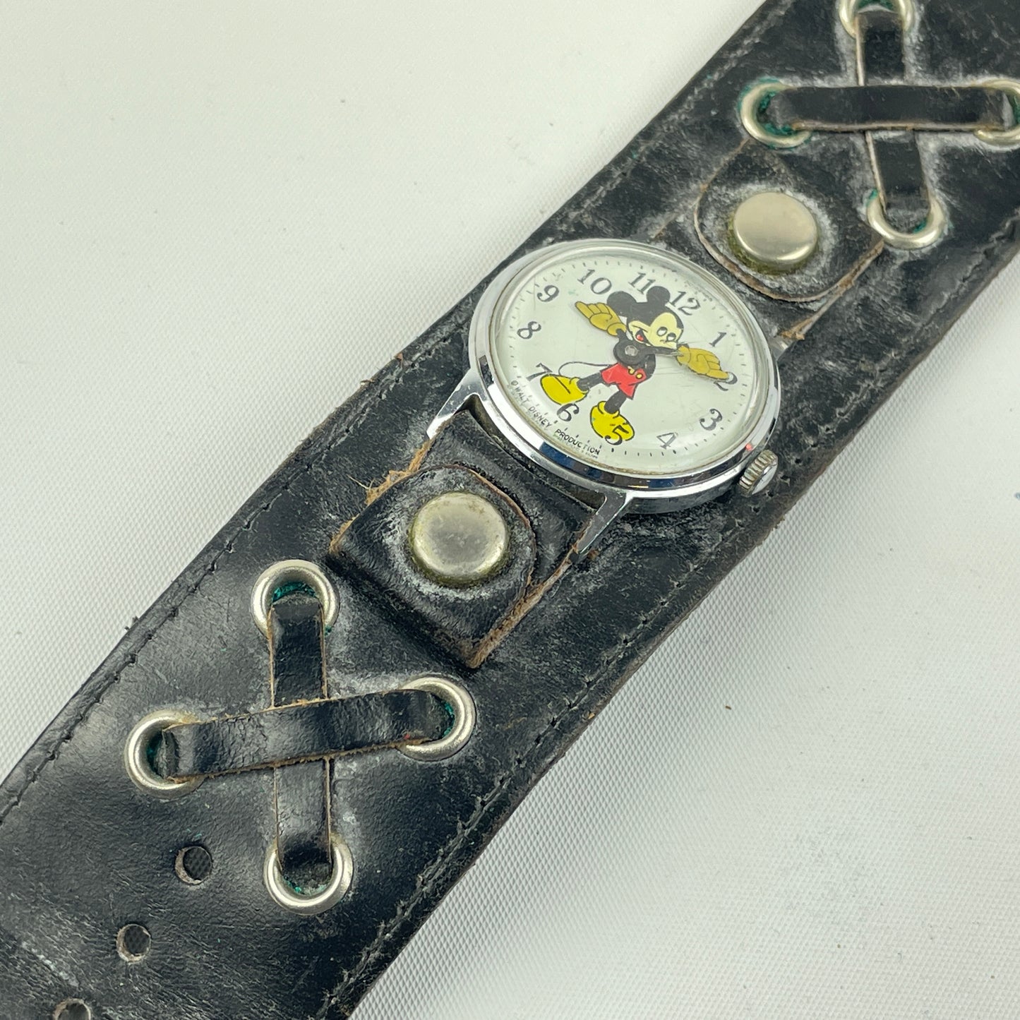 Lot 27- Men’s Mickey Mouse Watch w/ Leather Strap