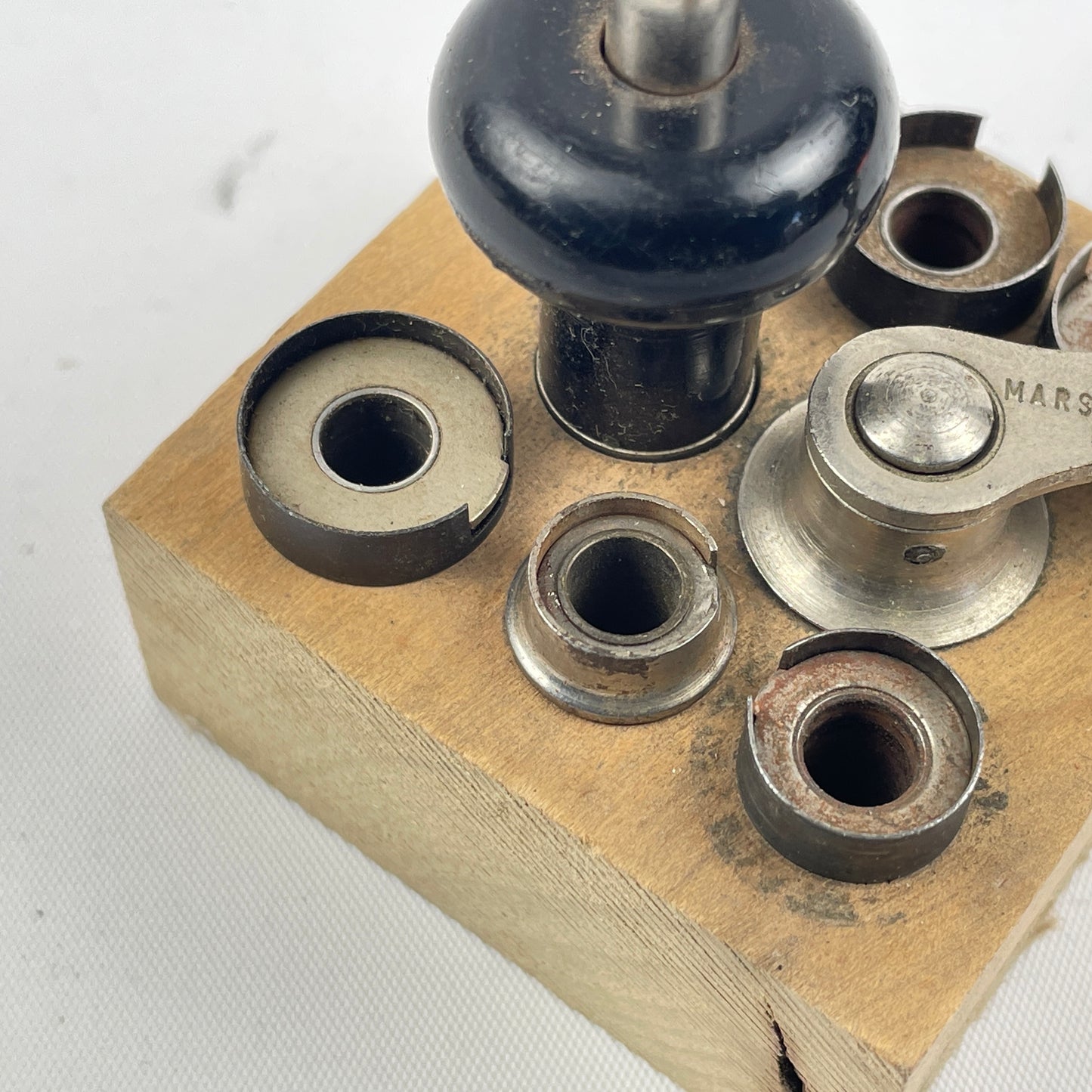 Lot 7- Watchmaker’s Pocket Watch Mainspring Winder