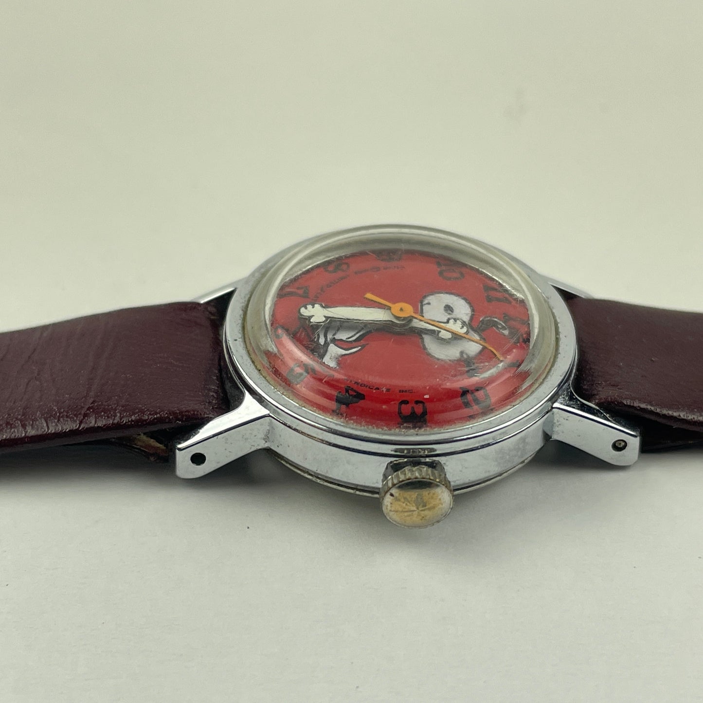 Apr Lot 116- United Features Vintage Mechanical “SNOOPY” Wristwatch