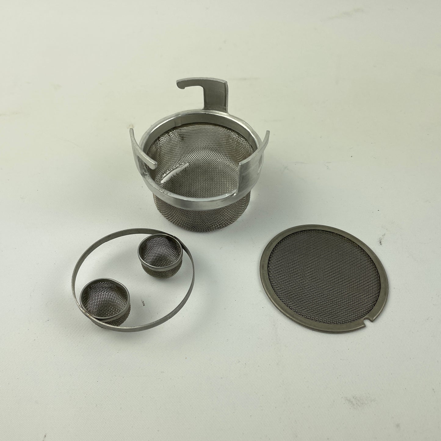 Apr Lot 3- L & R Junior Wire Ultrasonic Basket