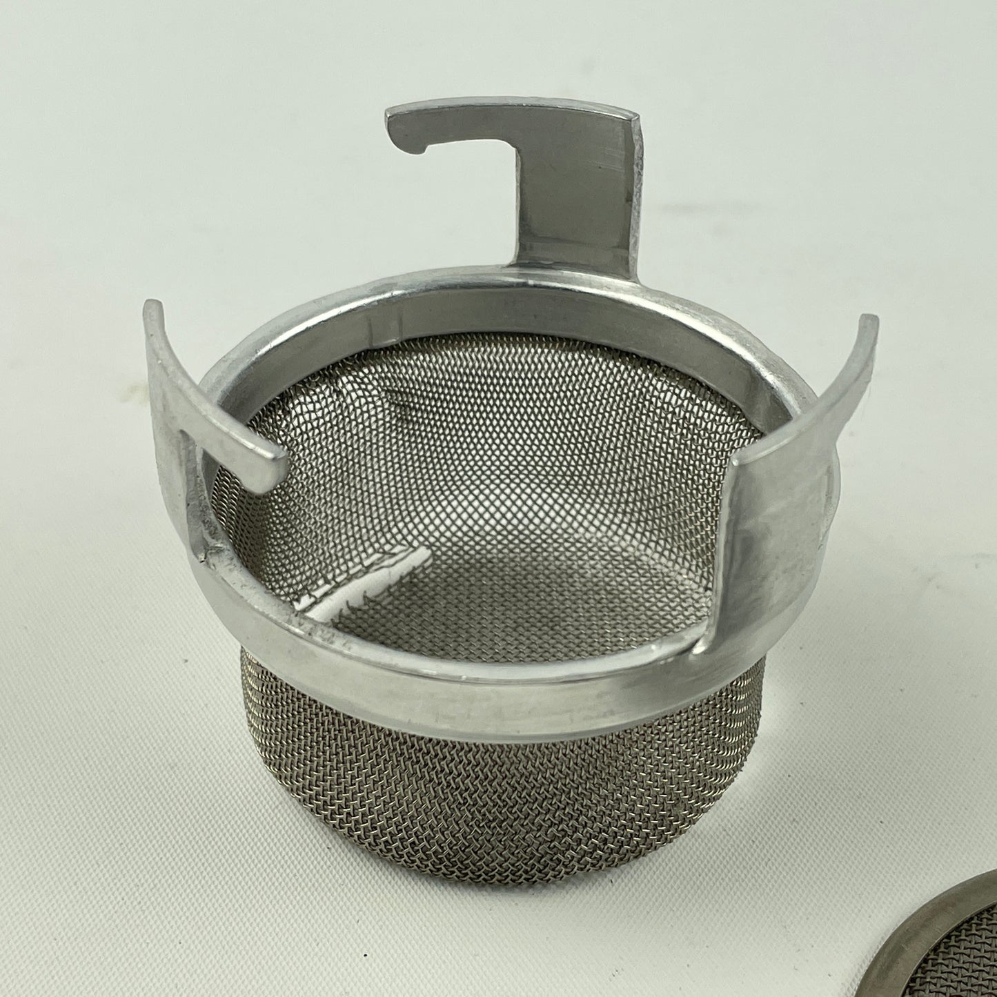 Apr Lot 3- L & R Junior Wire Ultrasonic Basket
