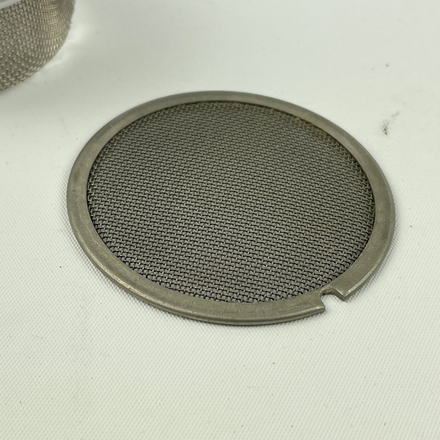 Apr Lot 3- L & R Junior Wire Ultrasonic Basket