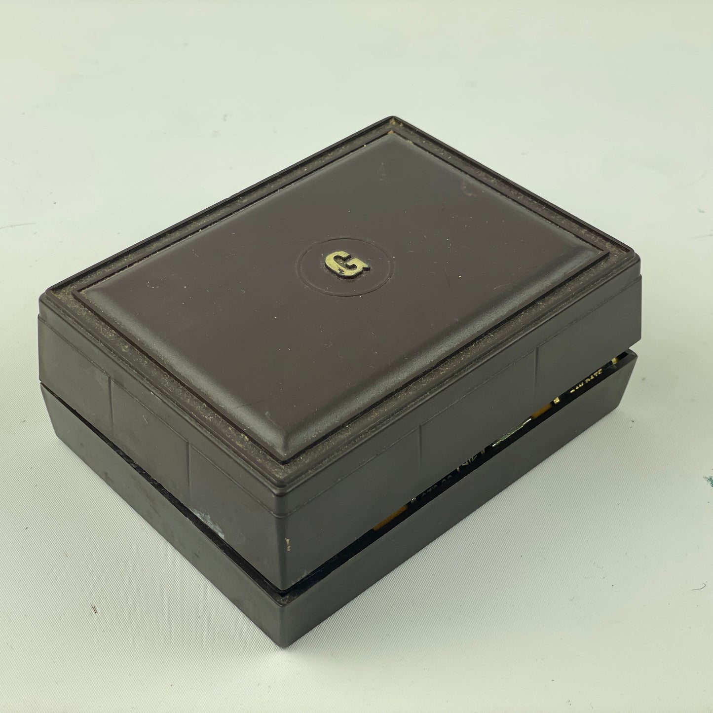 Apr Lot 10- Gruen Men’s Vintage Mechanical 17 Jewel Boxed Wristwatch