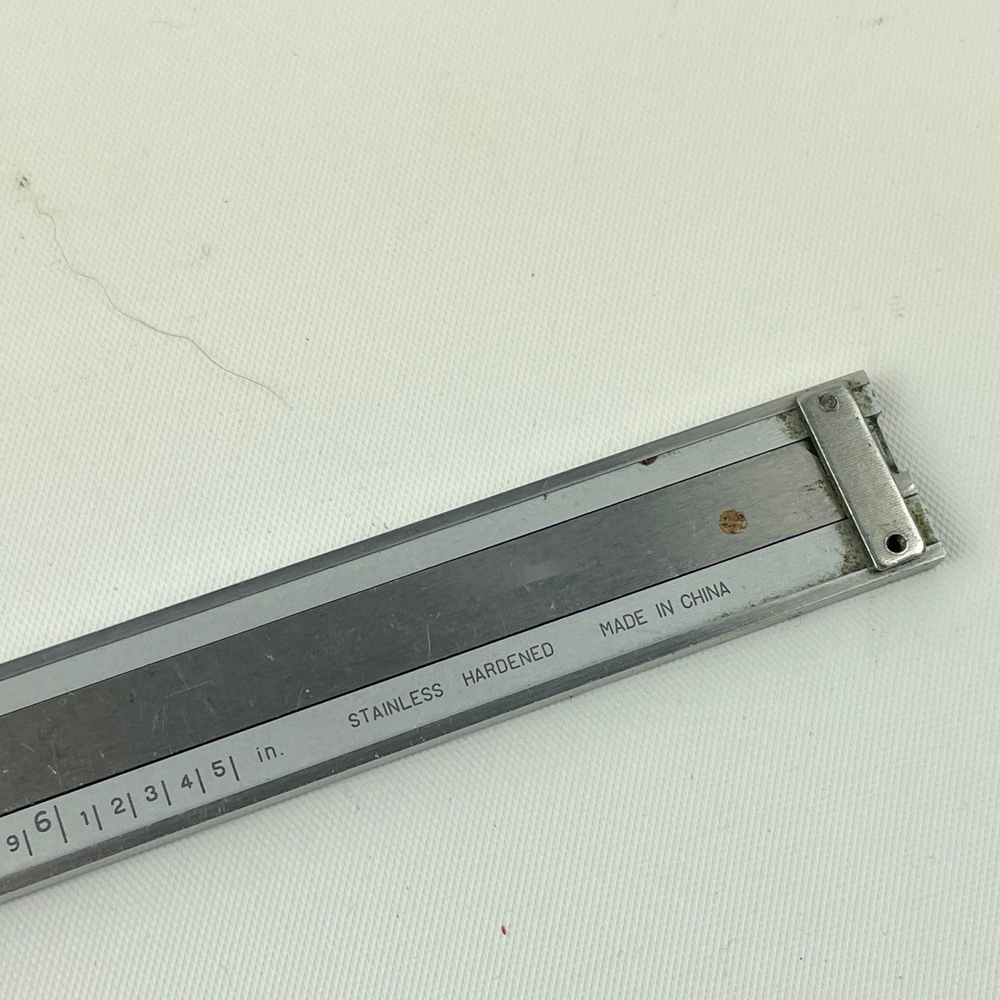 Apr Lot 47- Watchmaker’s Boxed Micrometer & 0.001 Handheld Calipers