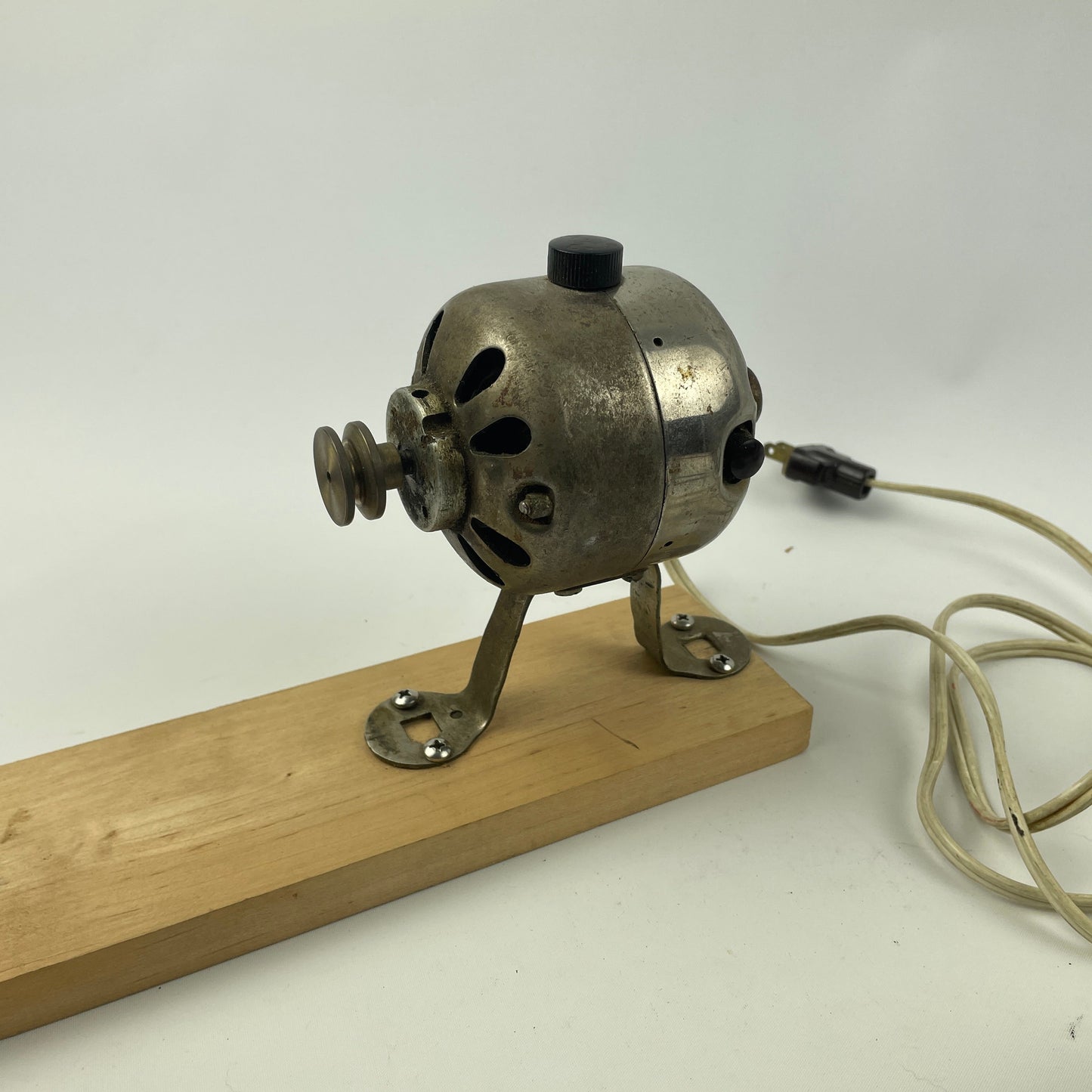 Apr Lot 35- Watchmaker’s Lathe Motor & Rheostat