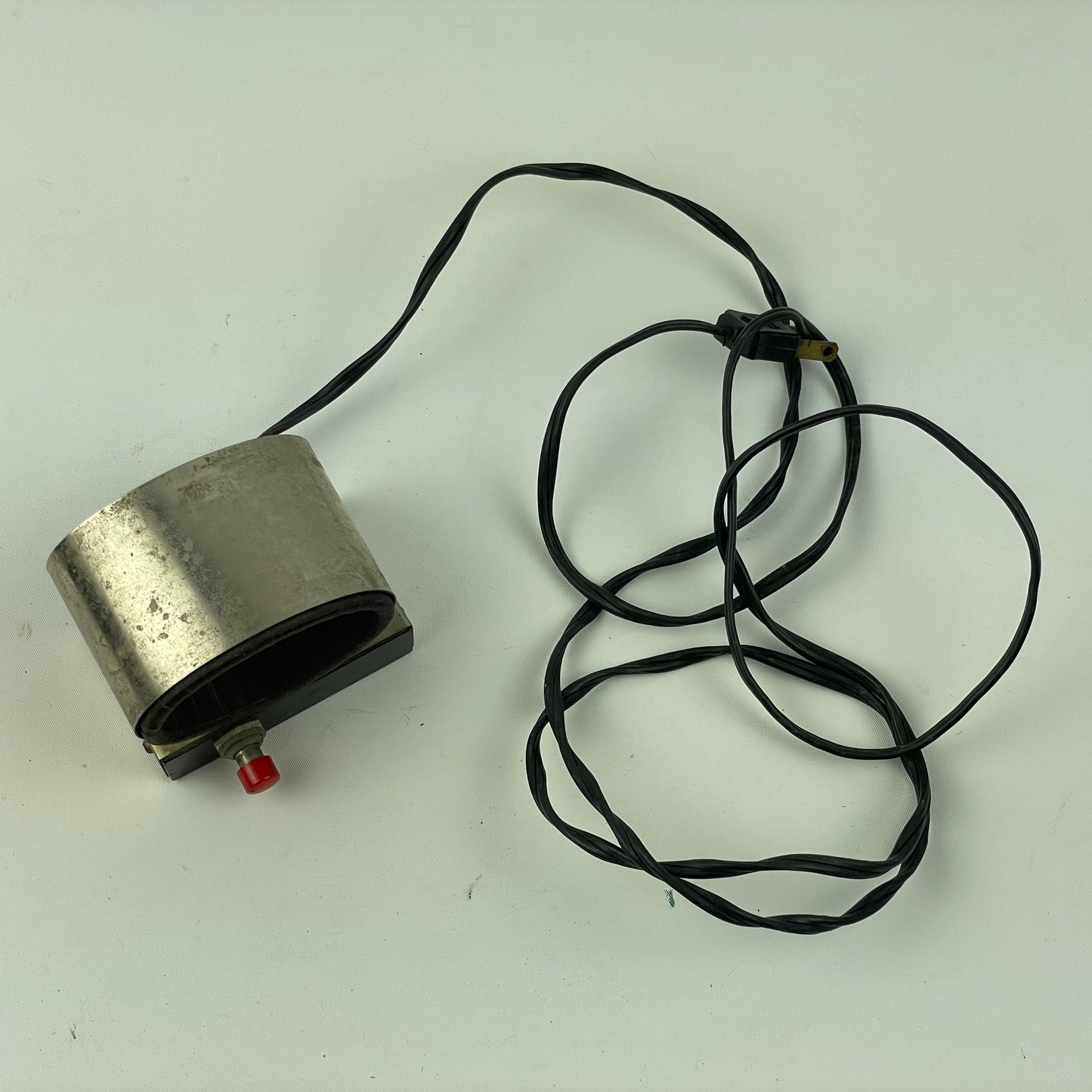 Apr Lot 13- Kendrick & Davis No. 202 Bench Top Magnetizer & Demagnetizer