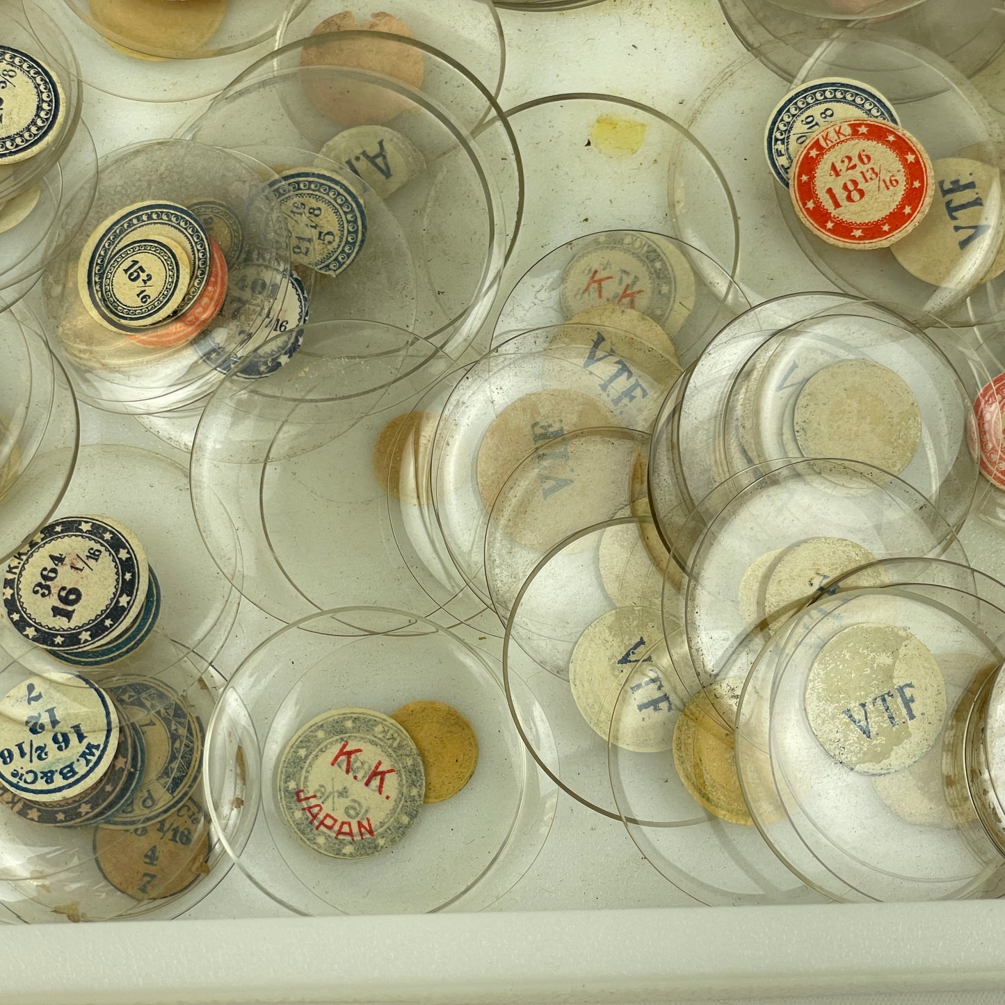 Apr Lot 127- Assortment of 200 Pocket Watch Glass Crystals