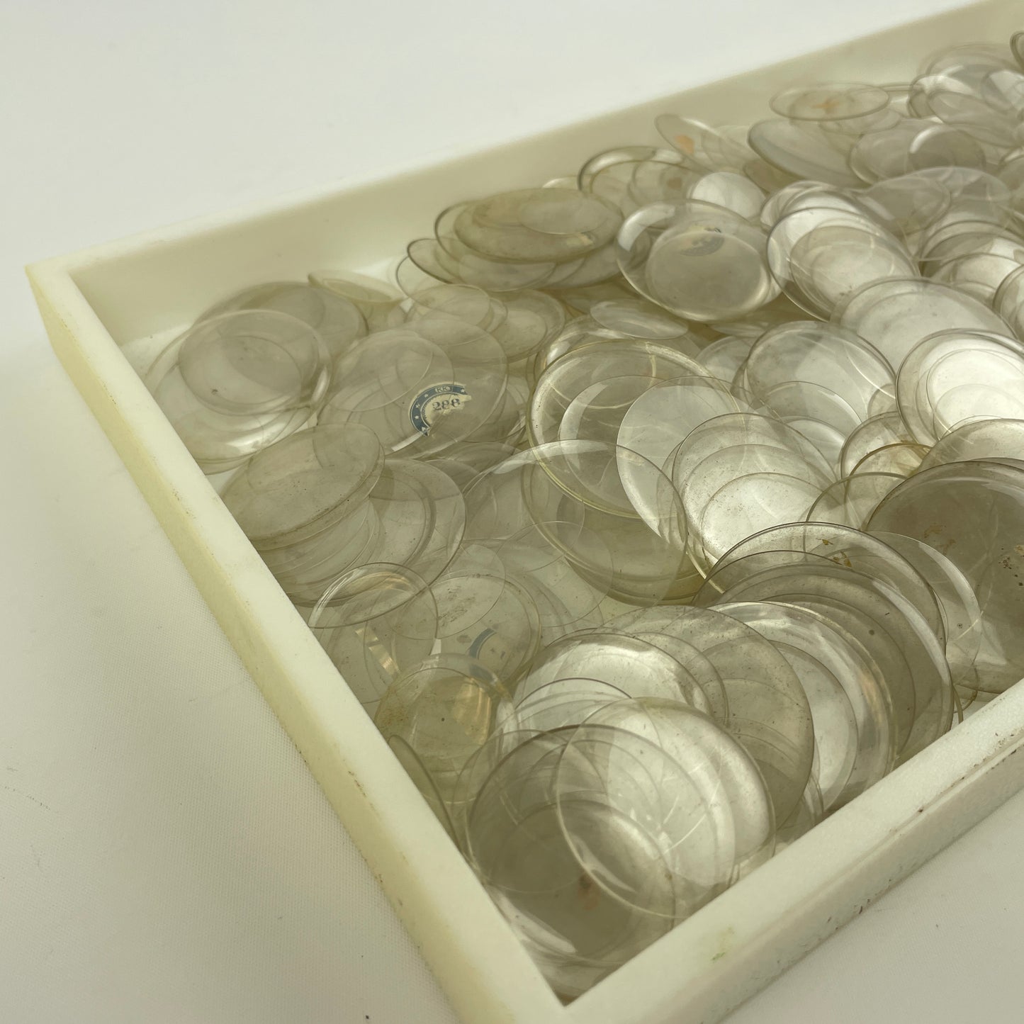 Apr Lot 29- Watchmaker’s Large Assortment of 500 Lapel & Pocket Watch Glass Crystals