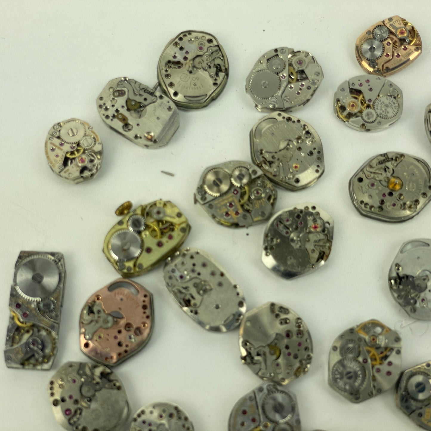 Lot 77- Swiss & American Vintage Ladies Wristwatch Movements