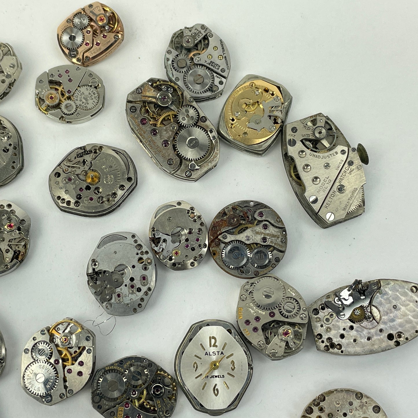Lot 77- Swiss & American Vintage Ladies Wristwatch Movements