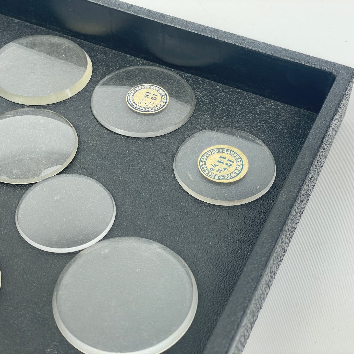 Lot 31- Watchmaker’s Selection of 25 Thick Glass Pocket Watch Crystals